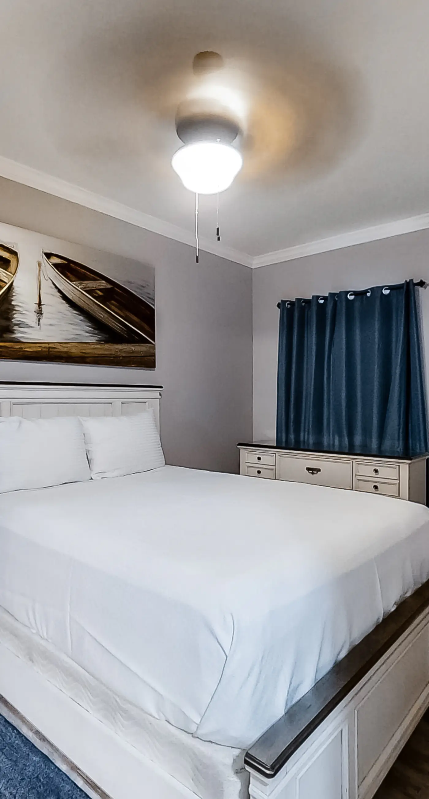 Wonderful resort condo with shared pool and tennis court, free WiFi, central AC