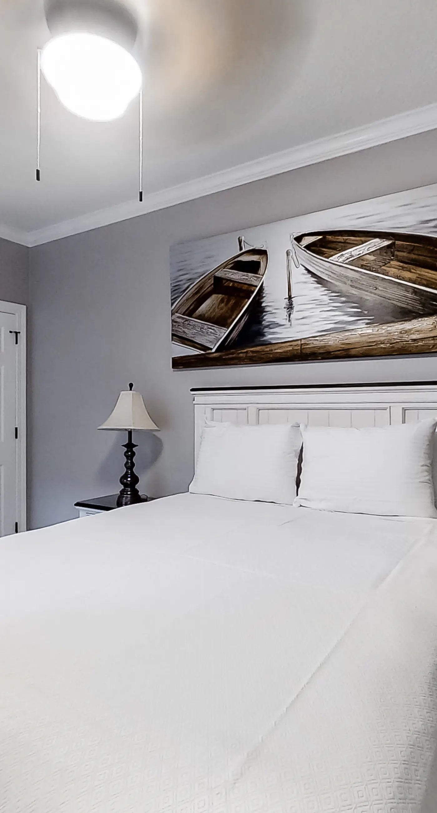 Wonderful resort condo with shared pool and tennis court, free WiFi, central AC