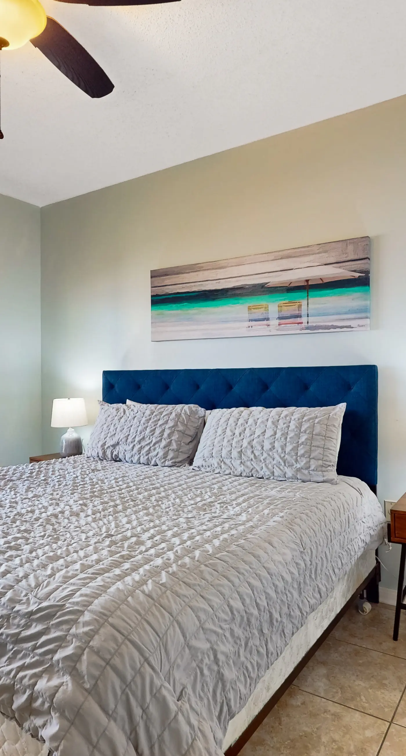 Delightful Corner Getaway With Gulf Views, Beach Access, Free WiFi & Shared Pools