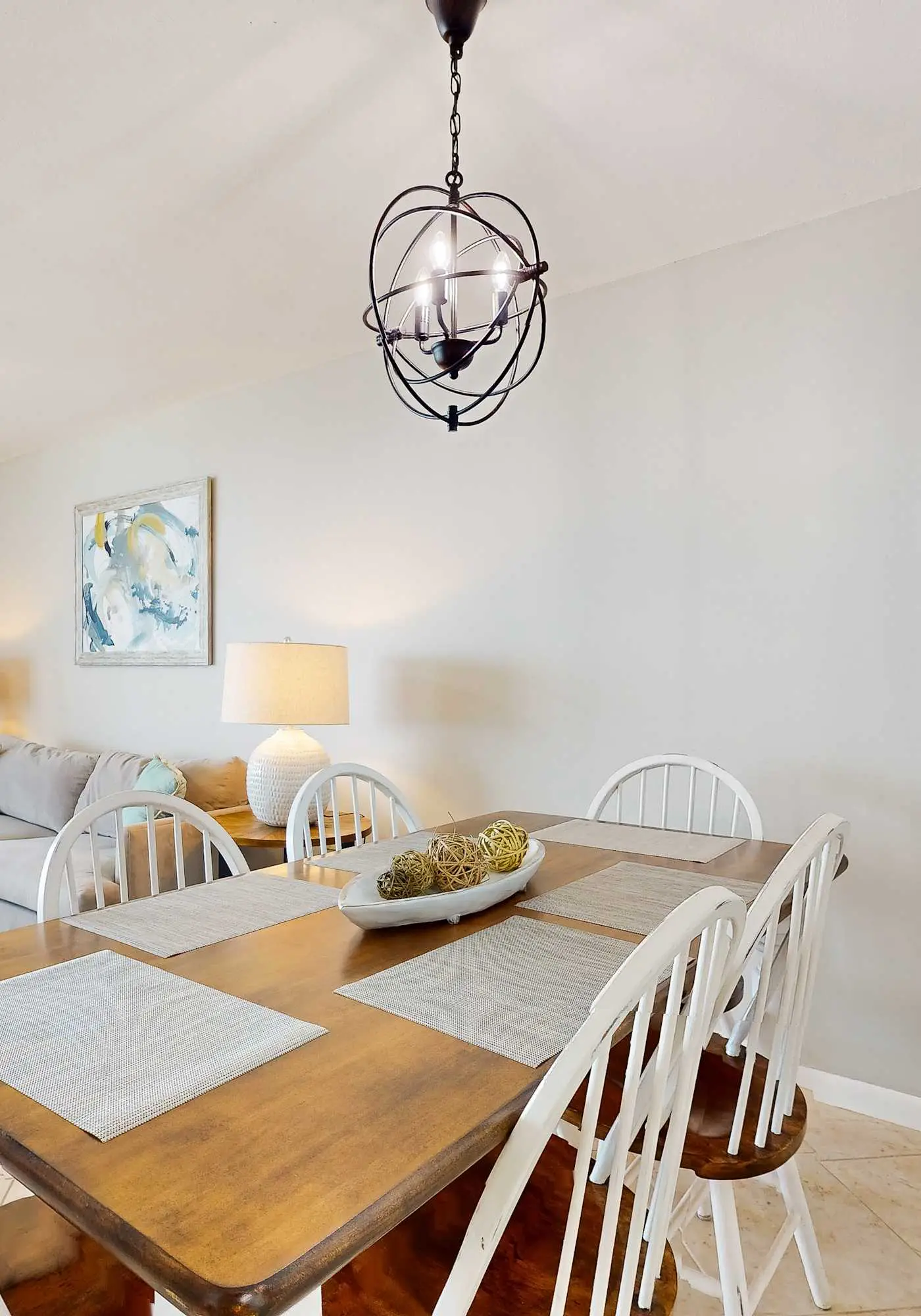 Renovated beachfront condo with balcony, central AC, pool, hot tub & tennis
