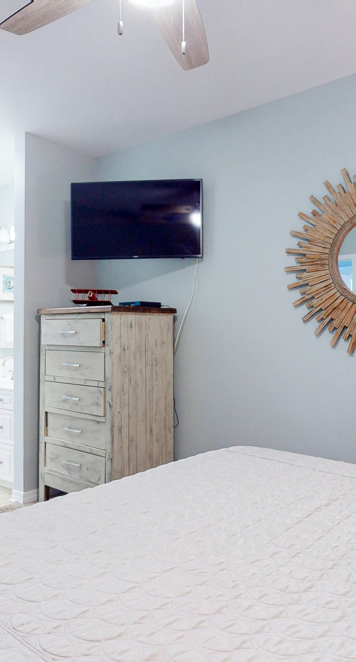 2nd-floor Gulf front condo with private balcony, views, on-site outdoor pool, grill