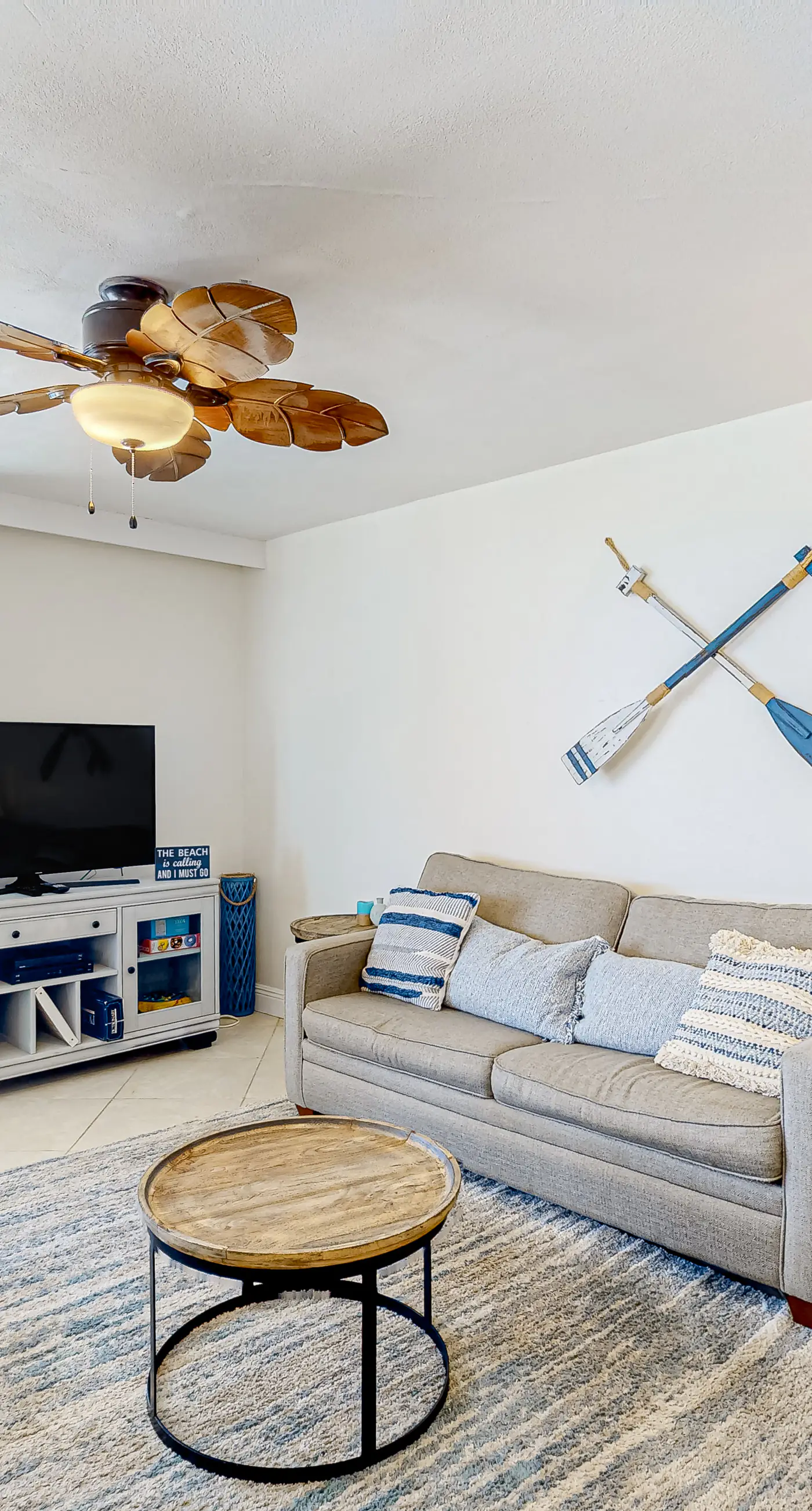 Gulf-front fourteenth-floor condo with pools, hot tub & great view