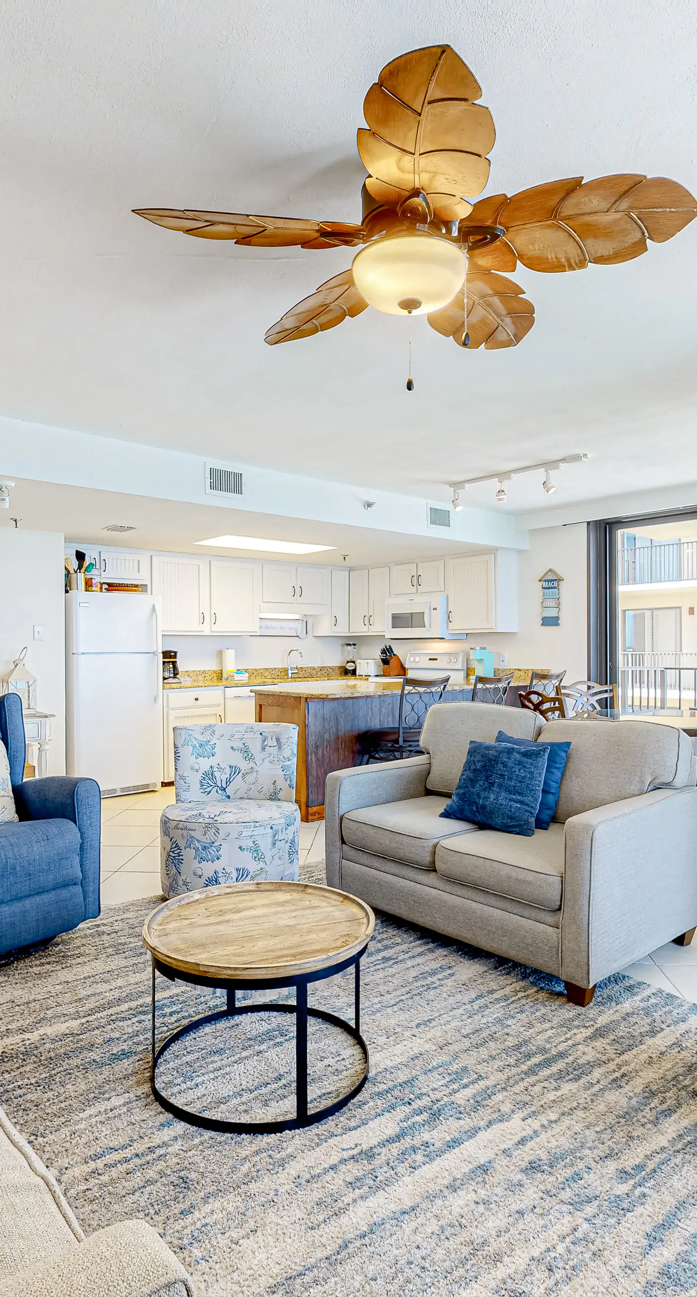 Gulf-front fourteenth-floor condo with pools, hot tub & great view