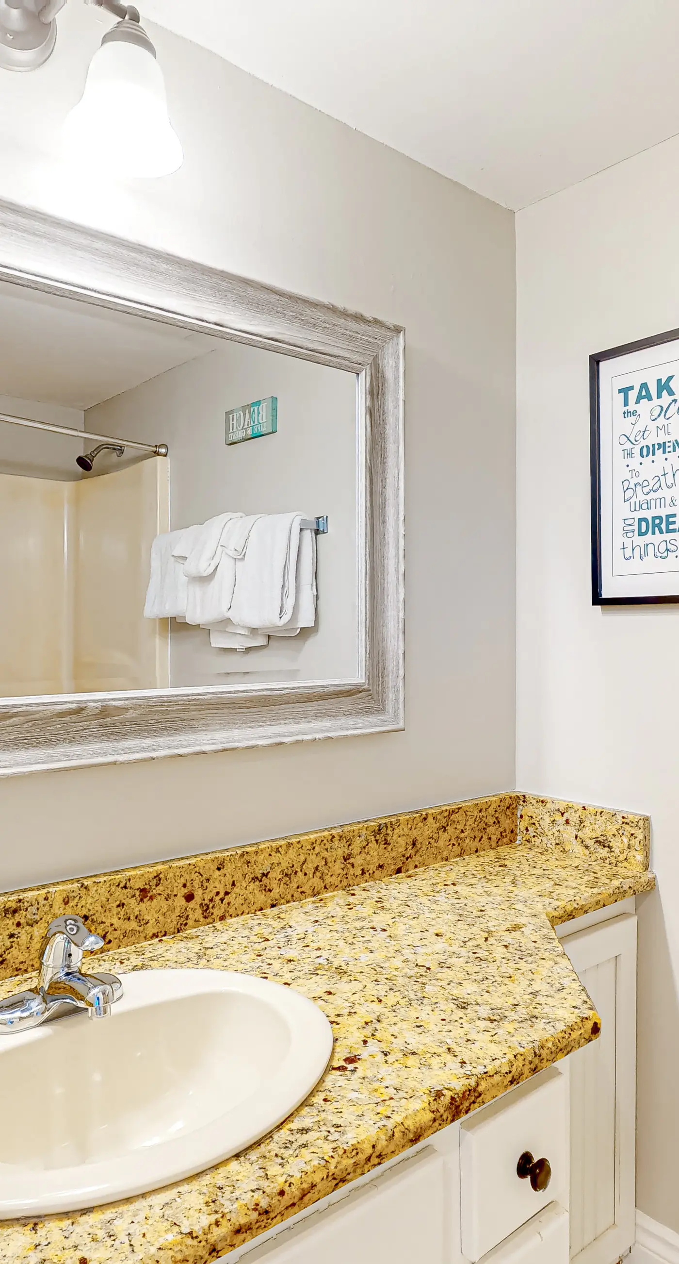 Gulf-front fourteenth-floor condo with pools, hot tub & great view