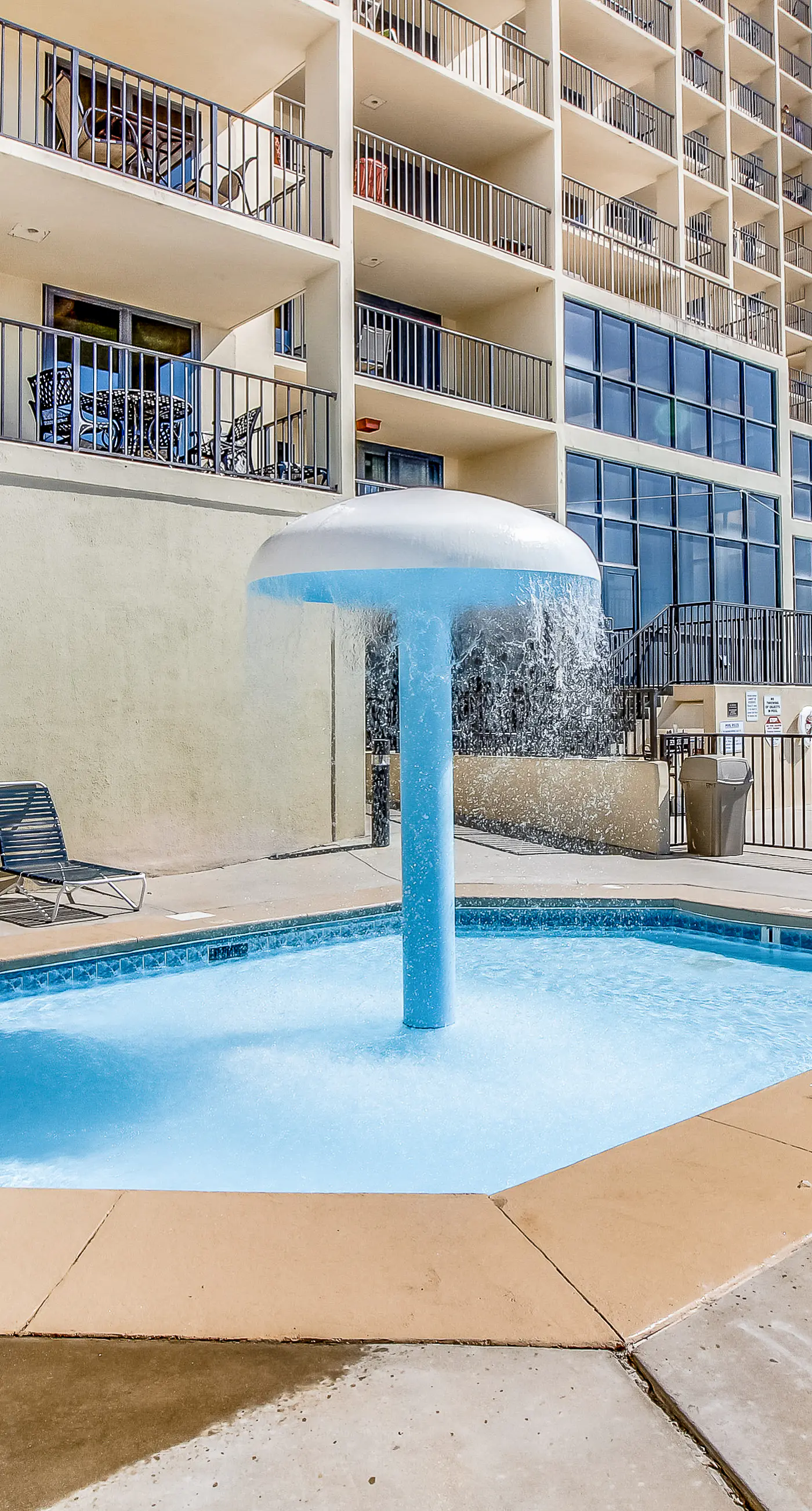Gulf-front fourteenth-floor condo with pools, hot tub & great view