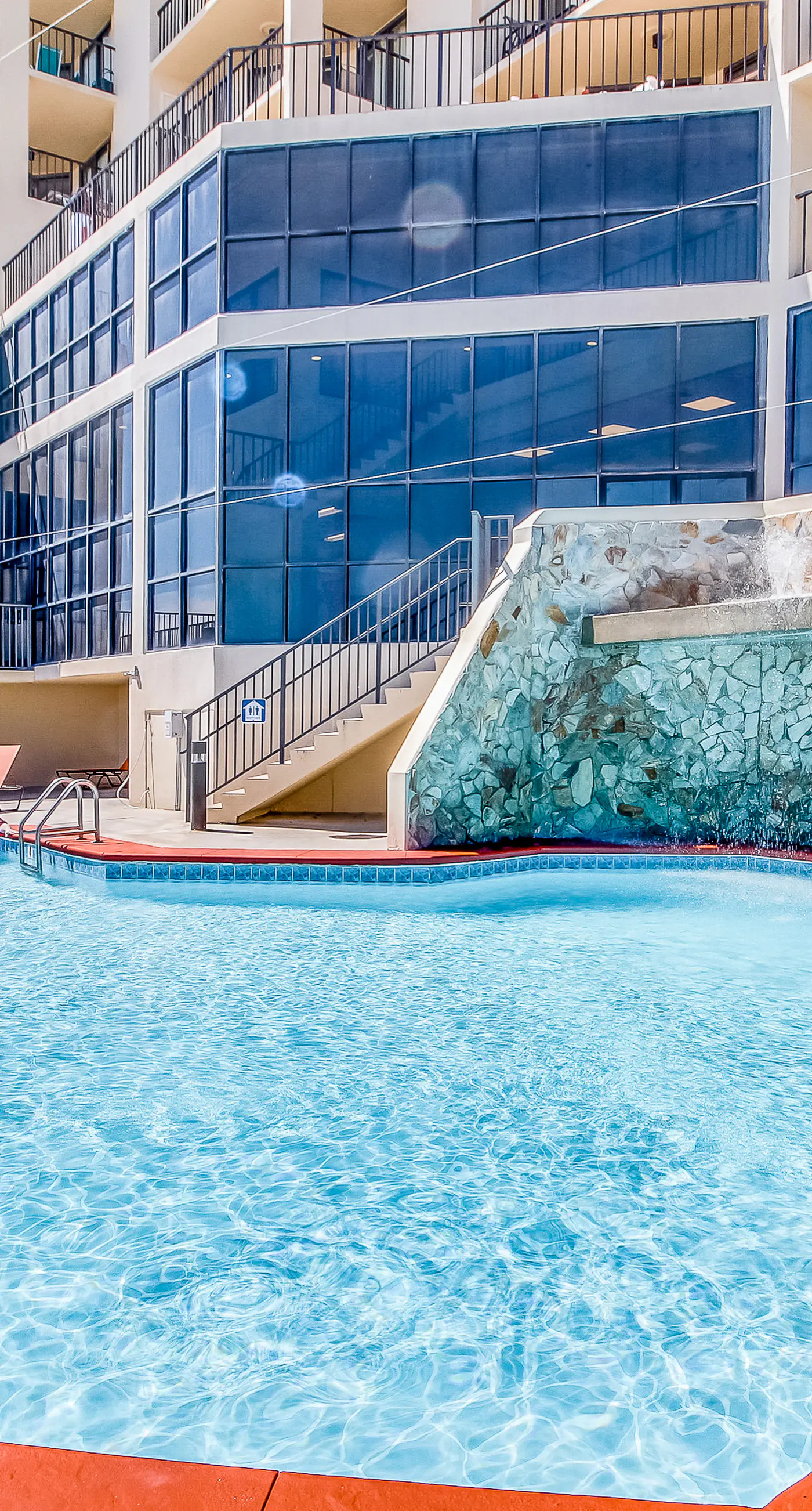 Gulf-front fourteenth-floor condo with pools, hot tub & great view