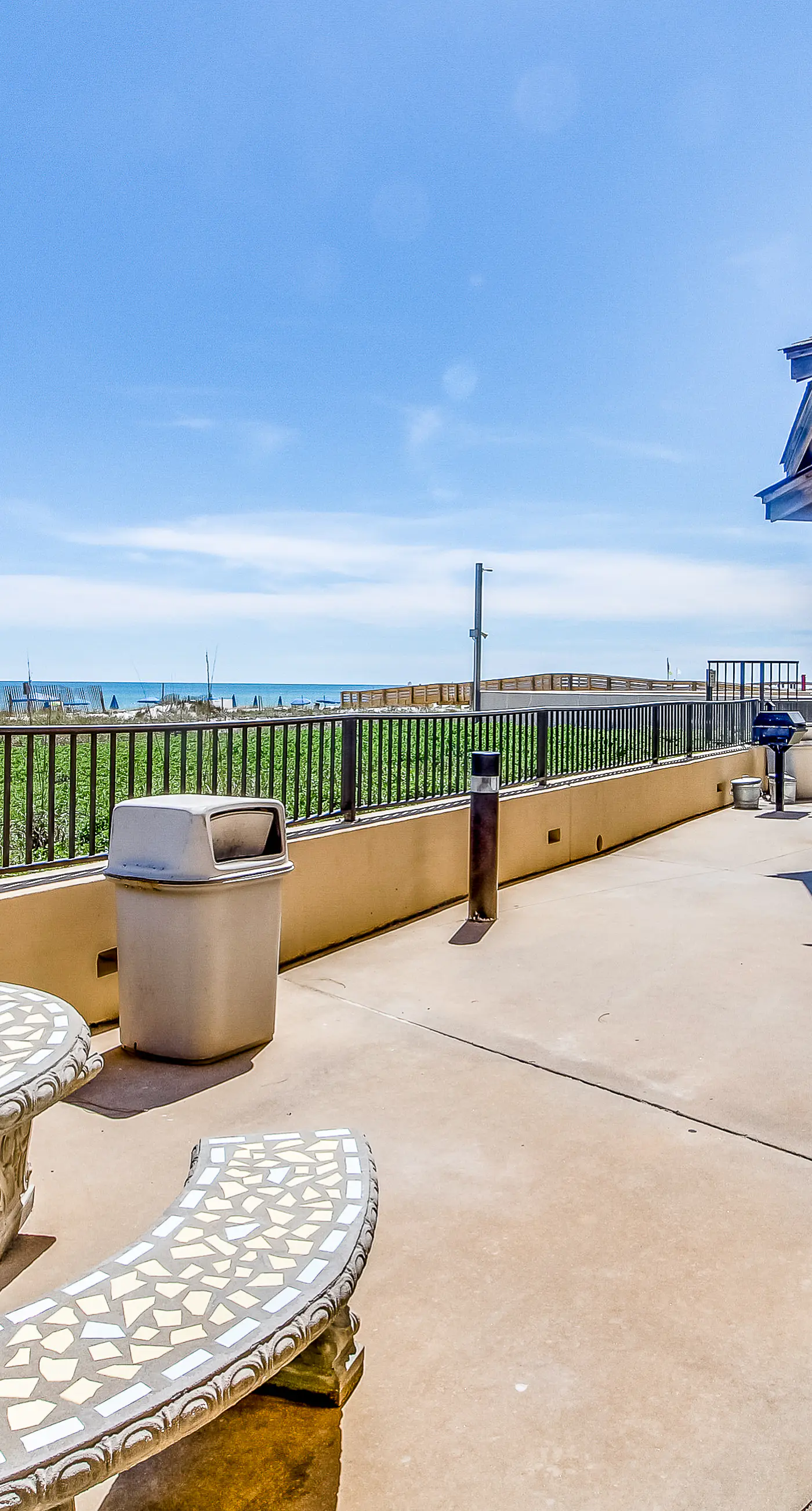 Gulf-front fourteenth-floor condo with pools, hot tub & great view
