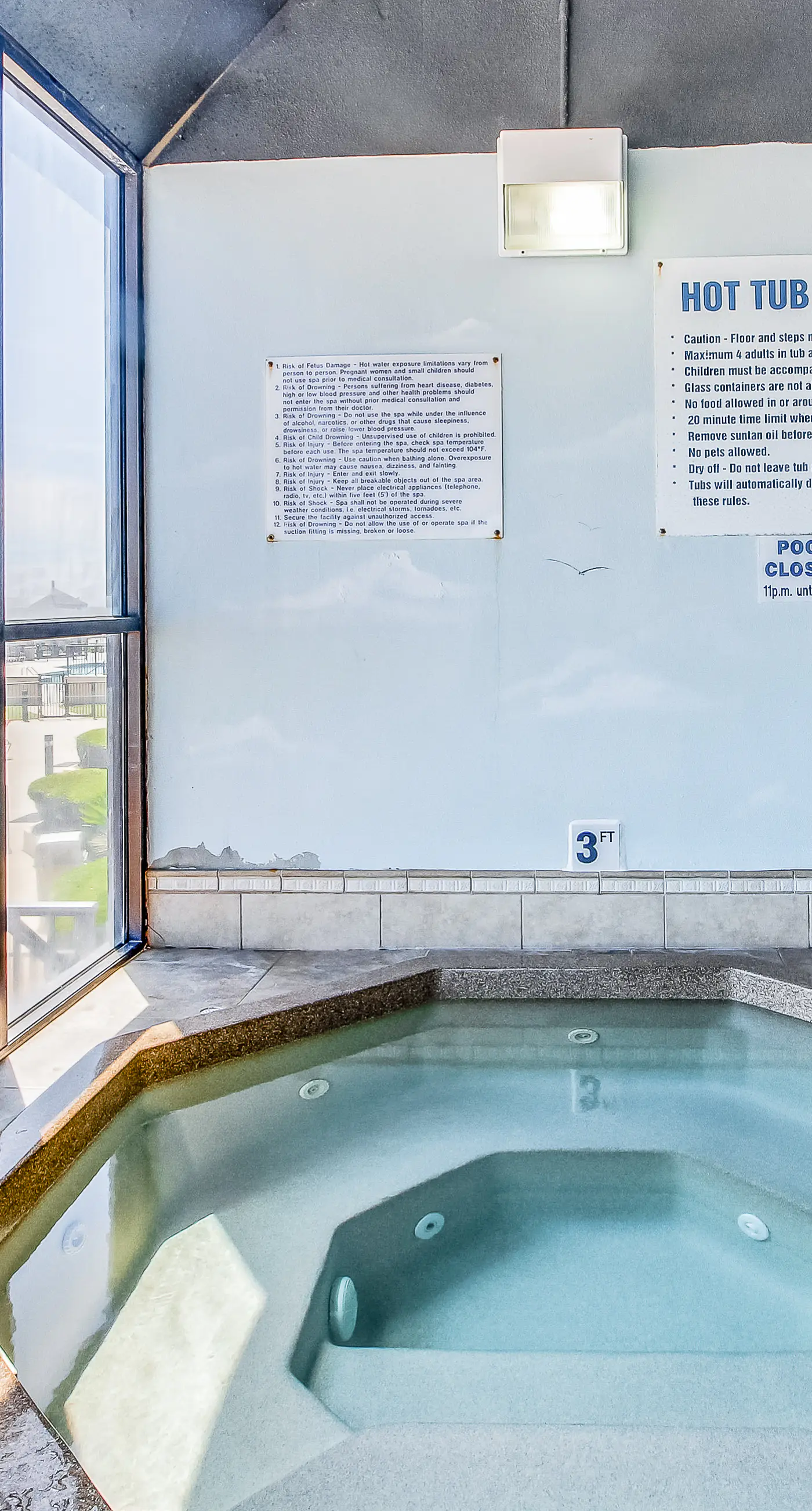 Gulf-front fourteenth-floor condo with pools, hot tub & great view