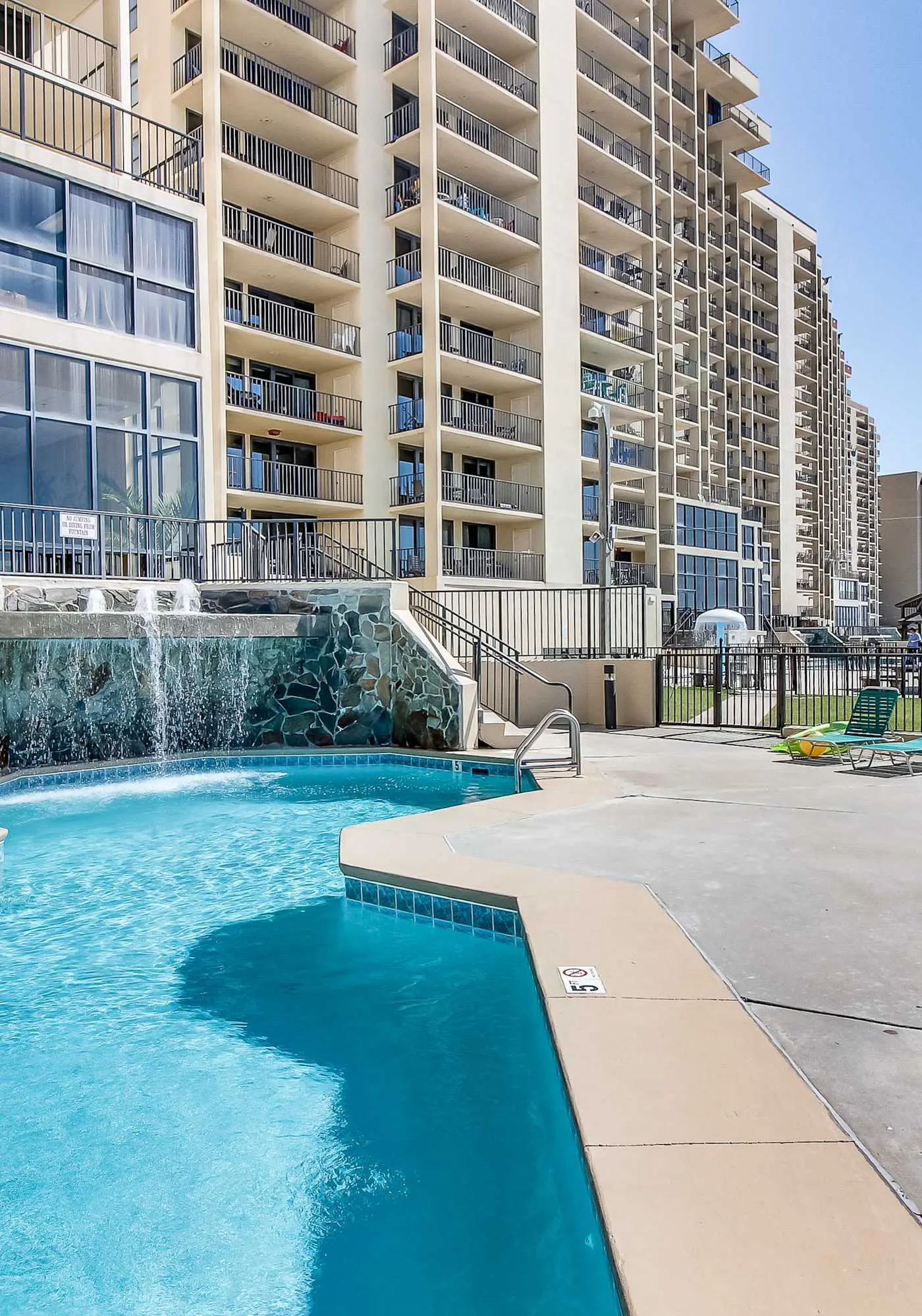 Gulf-front fourteenth-floor condo with pools, hot tub & great view