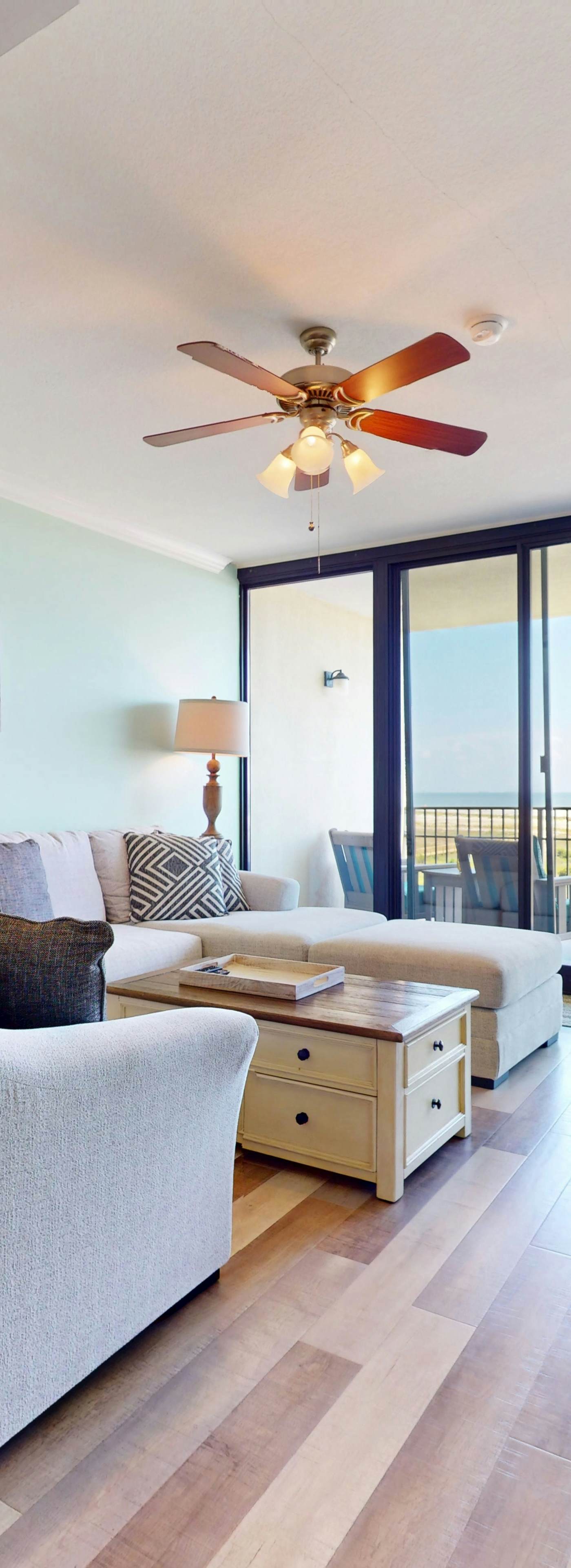 Beachfront condo with pool, private balcony, and laundry