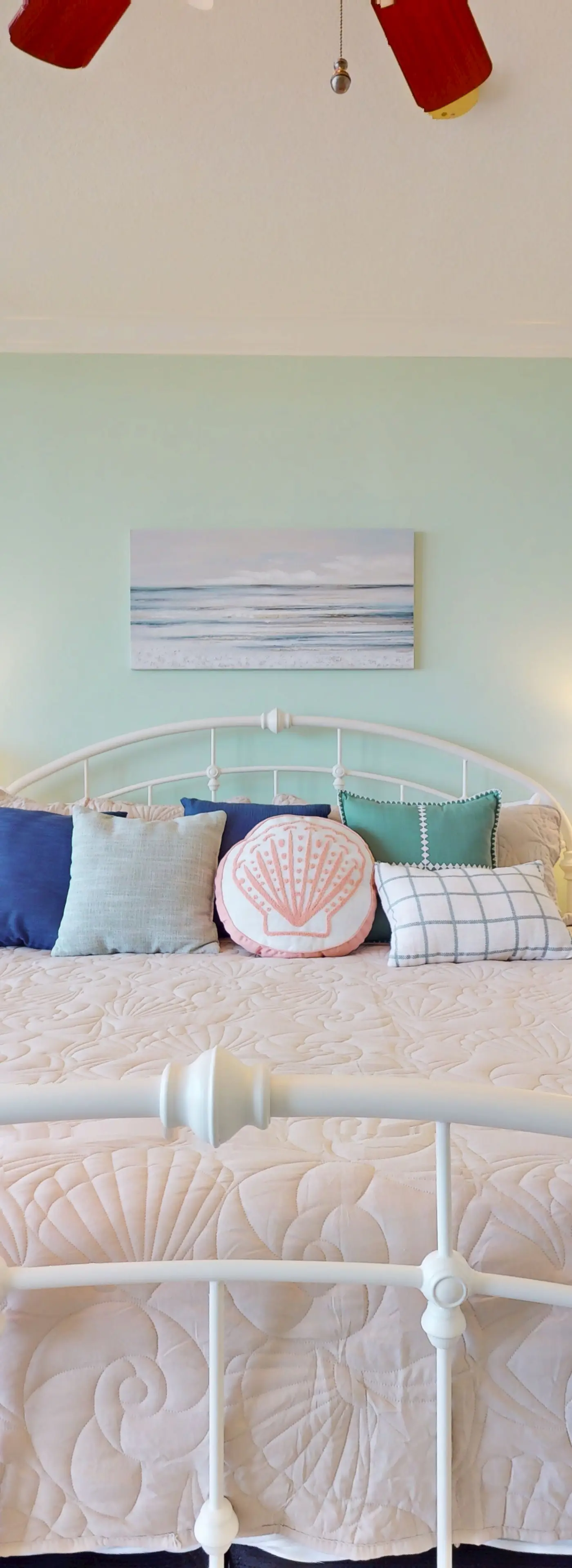 Beachfront condo with pool, private balcony, and laundry