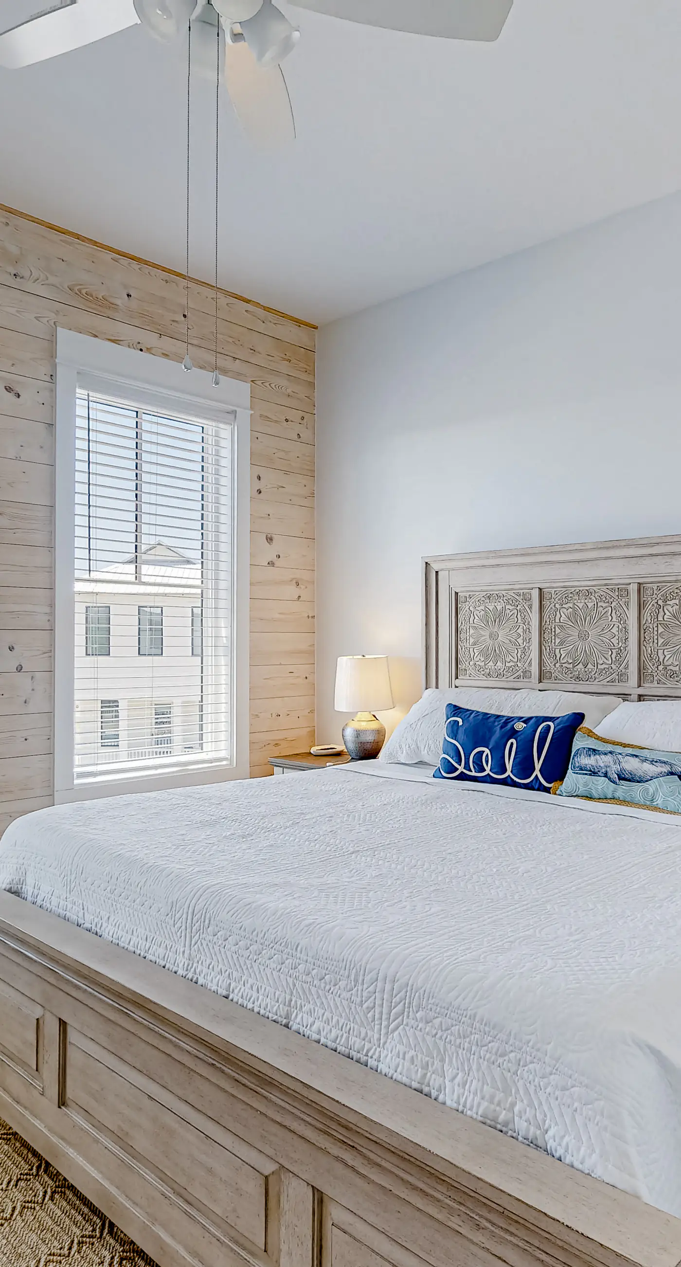 Friendly home with private pool, WiFi, private washer,dryer, and central AC