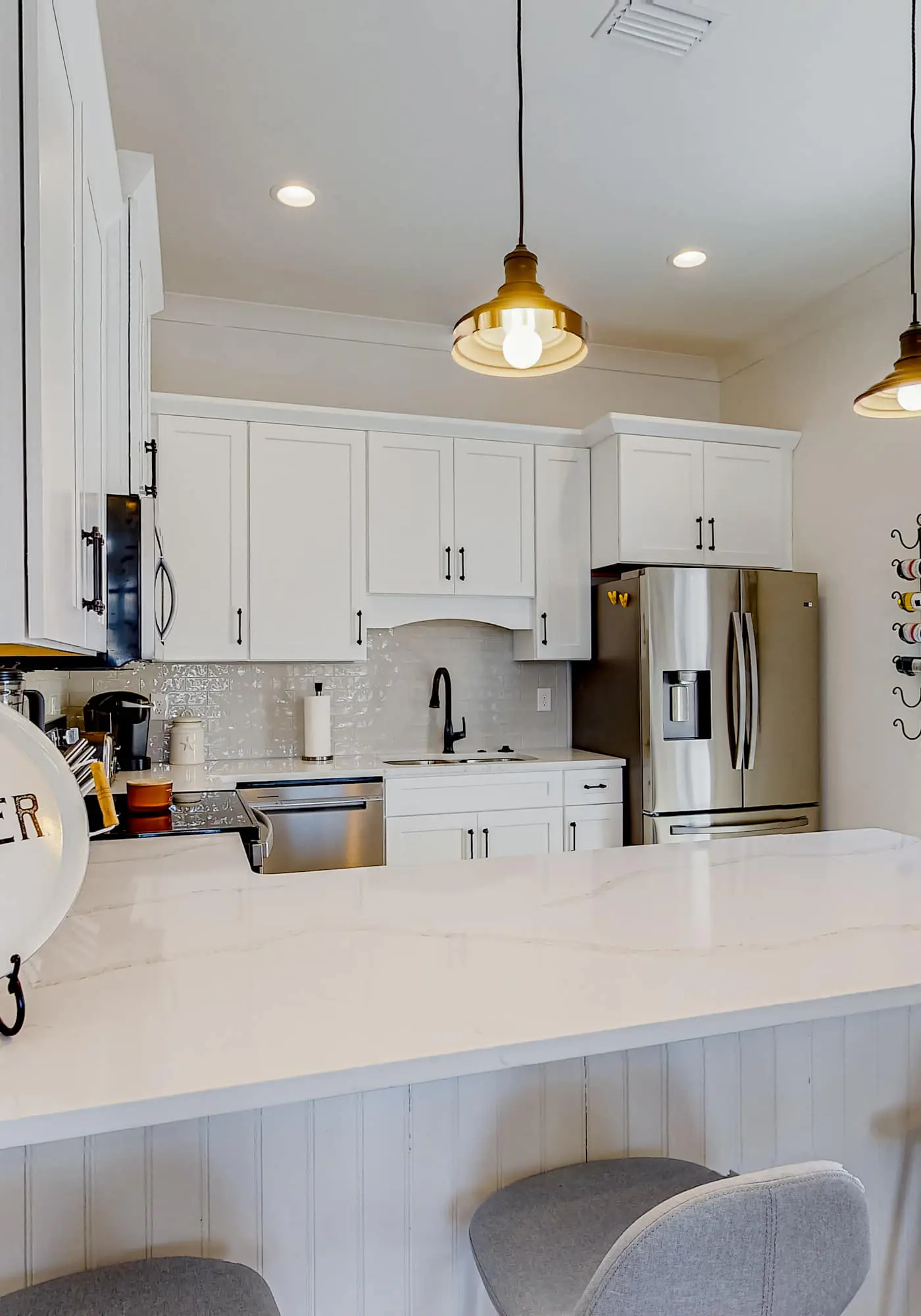 Friendly home with private pool, WiFi, private washer,dryer, and central AC