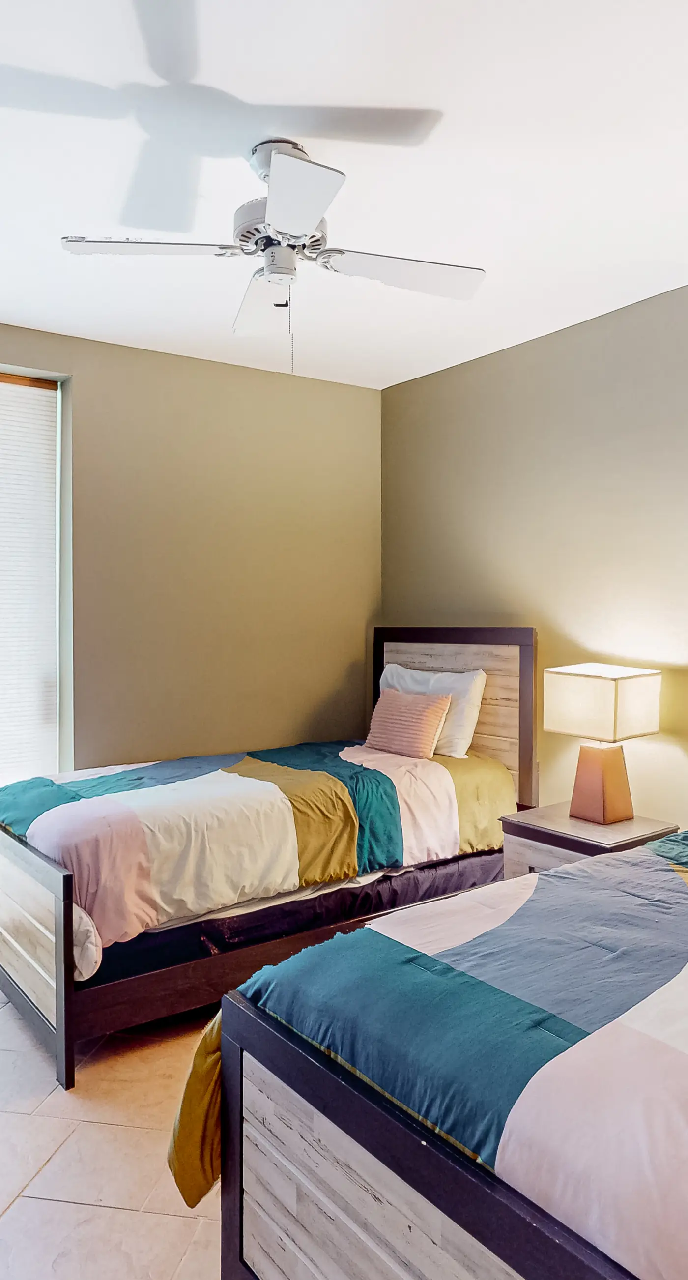 Waterfront oasis with direct beach access, pool, hot tub, & gym