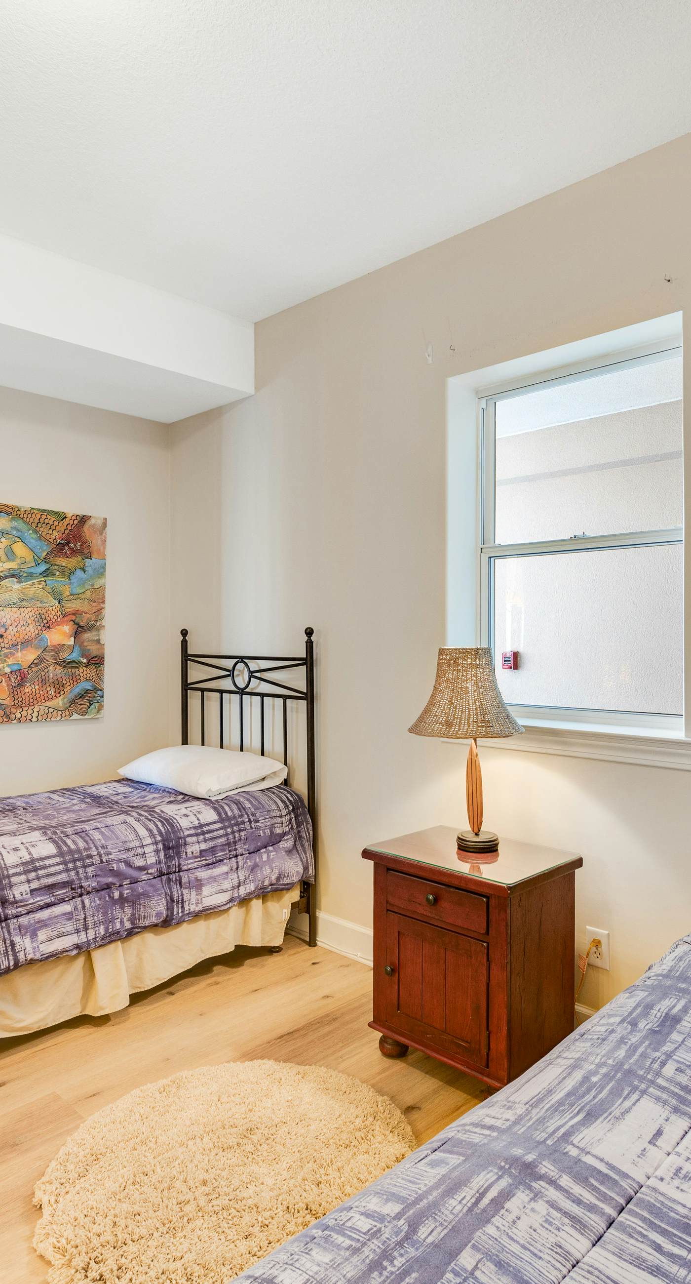 Gulf-front condo with balcony, central AC, pools, hot tubs & beach access