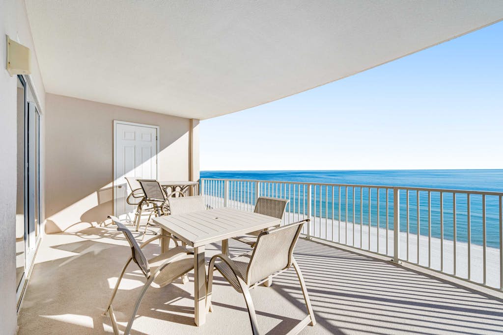 Regency Isle 802