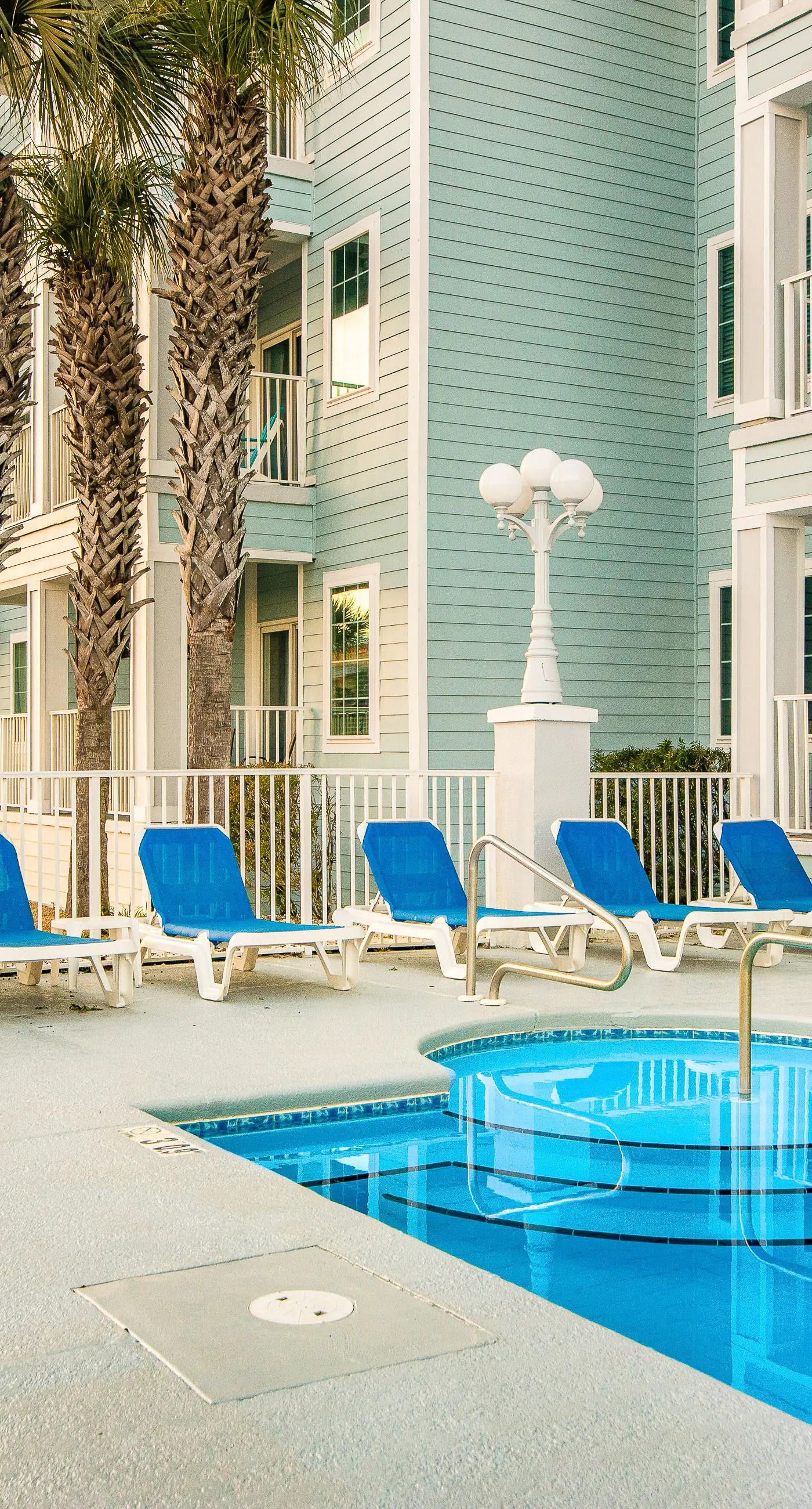 Gulf view condo with pool & fitness center - balcony, open layout, and W/D