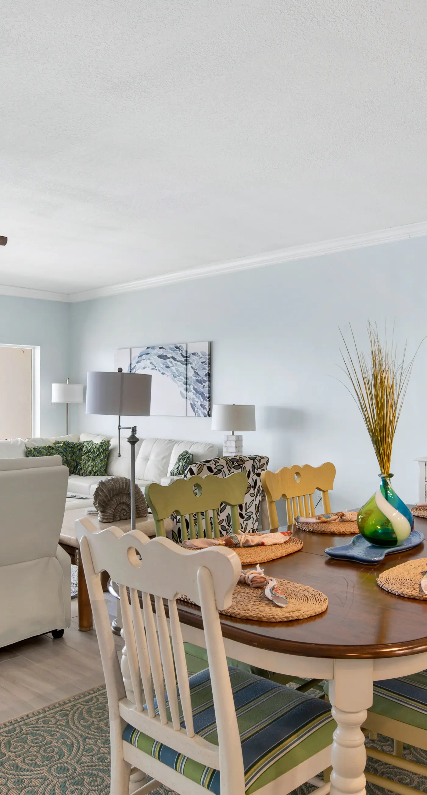 Upscale beachfront retreat w/private balcony, resort pool, sauna, & beach access