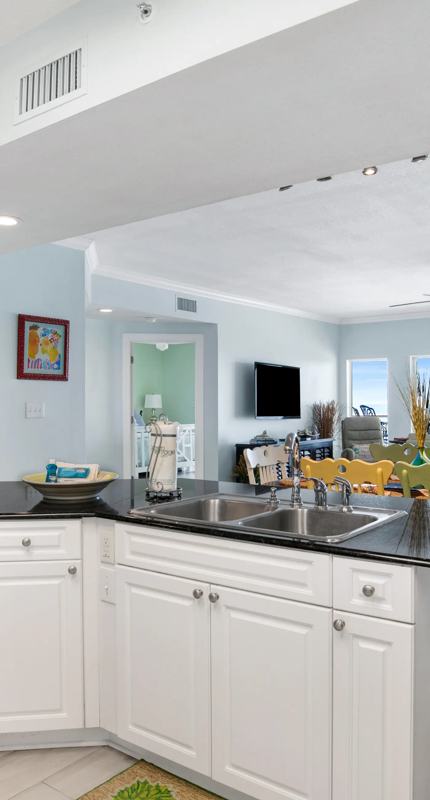 Upscale beachfront retreat w/private balcony, resort pool, sauna, & beach access