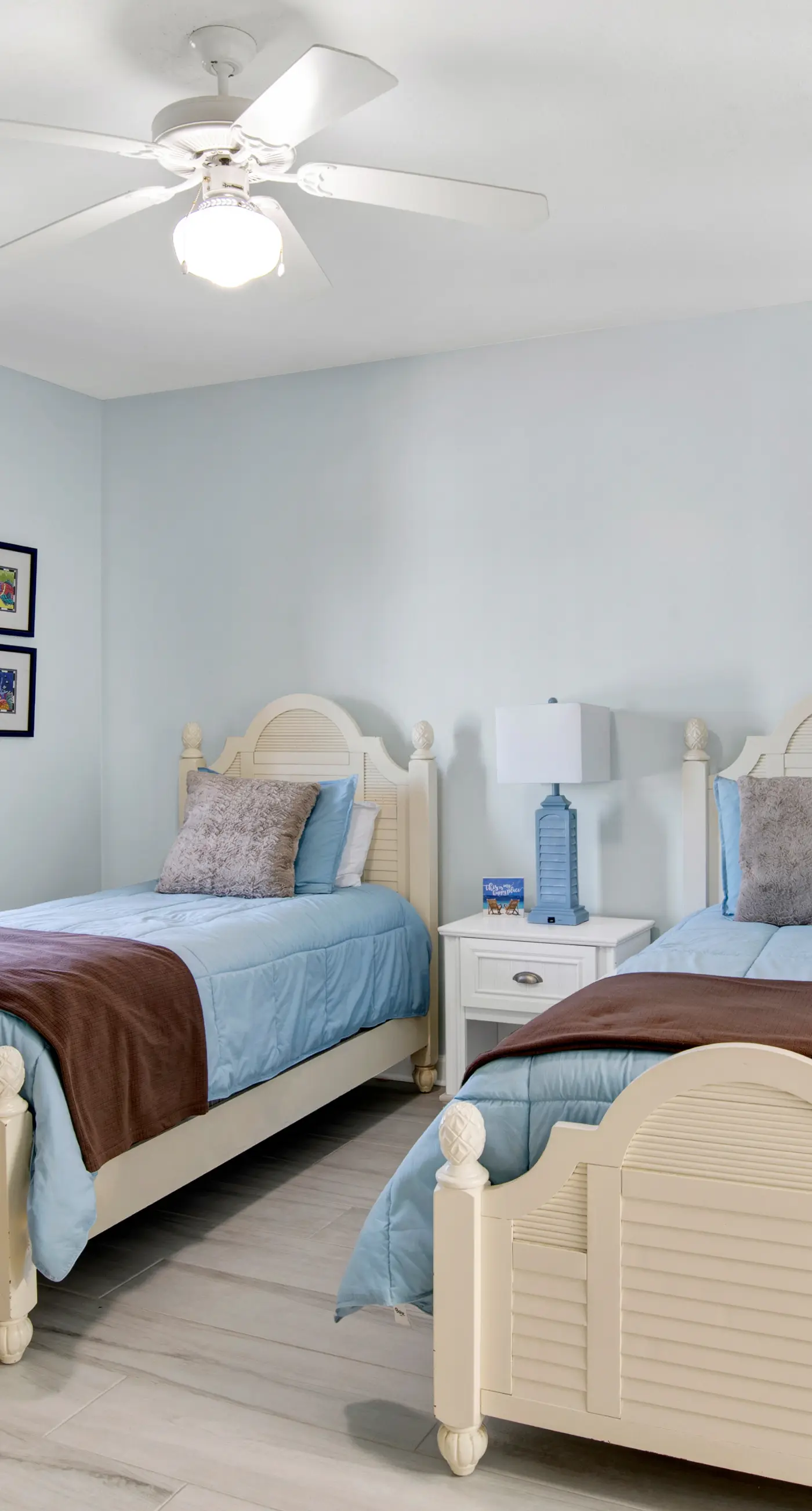 Upscale beachfront retreat w/private balcony, resort pool, sauna, & beach access