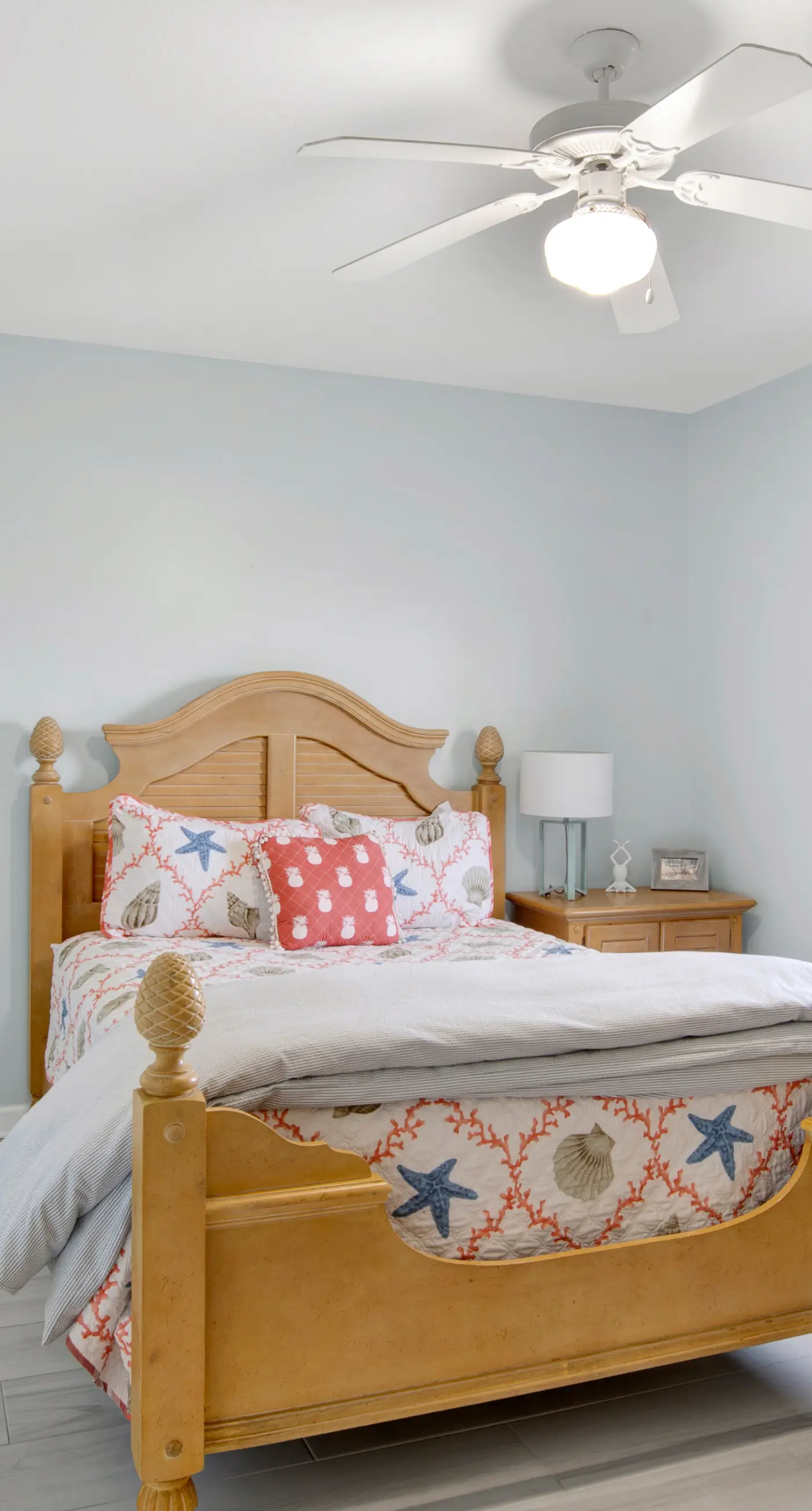 Upscale beachfront retreat w/private balcony, resort pool, sauna, & beach access