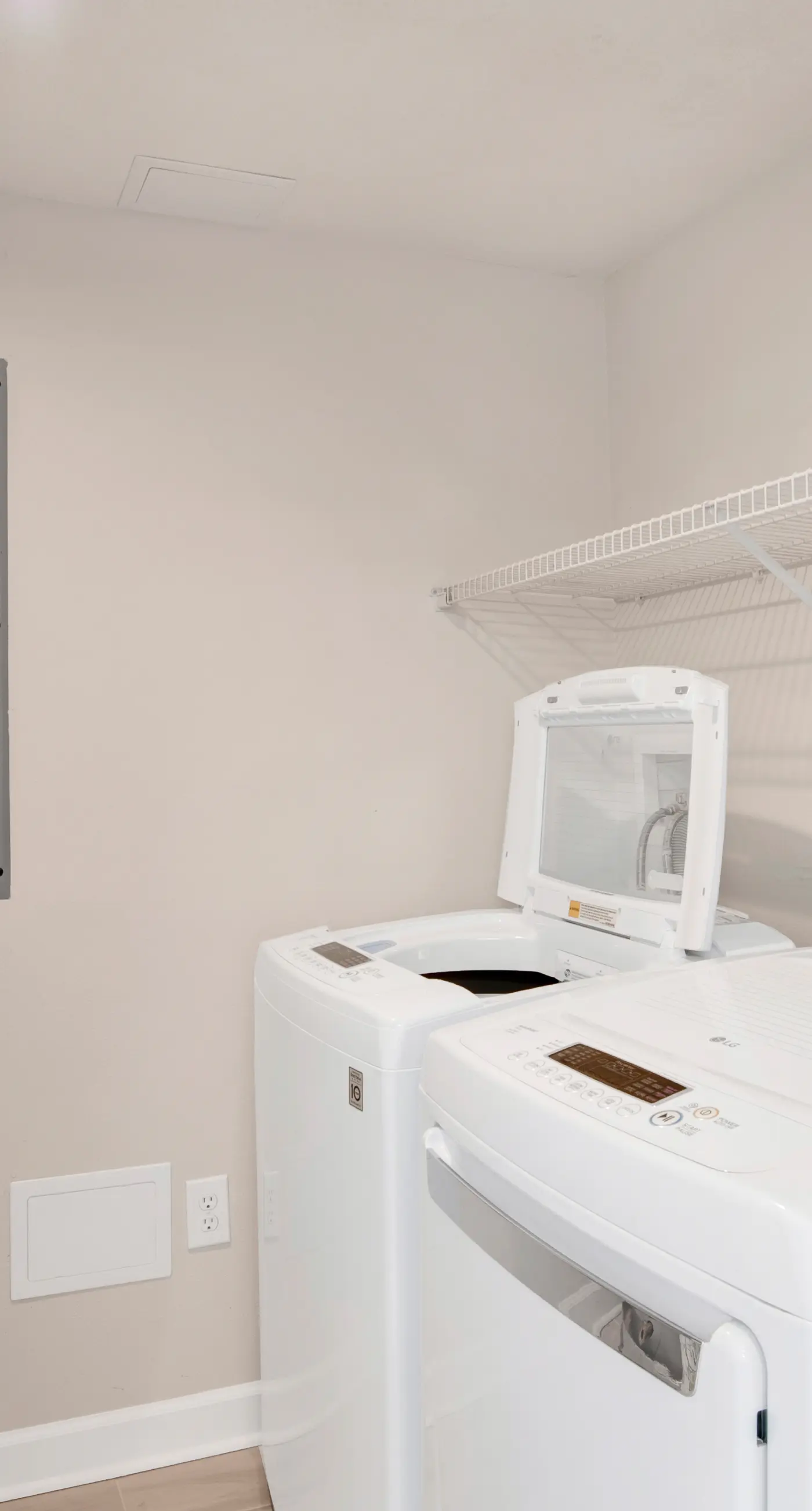 Upscale beachfront retreat w/private balcony, resort pool, sauna, & beach access