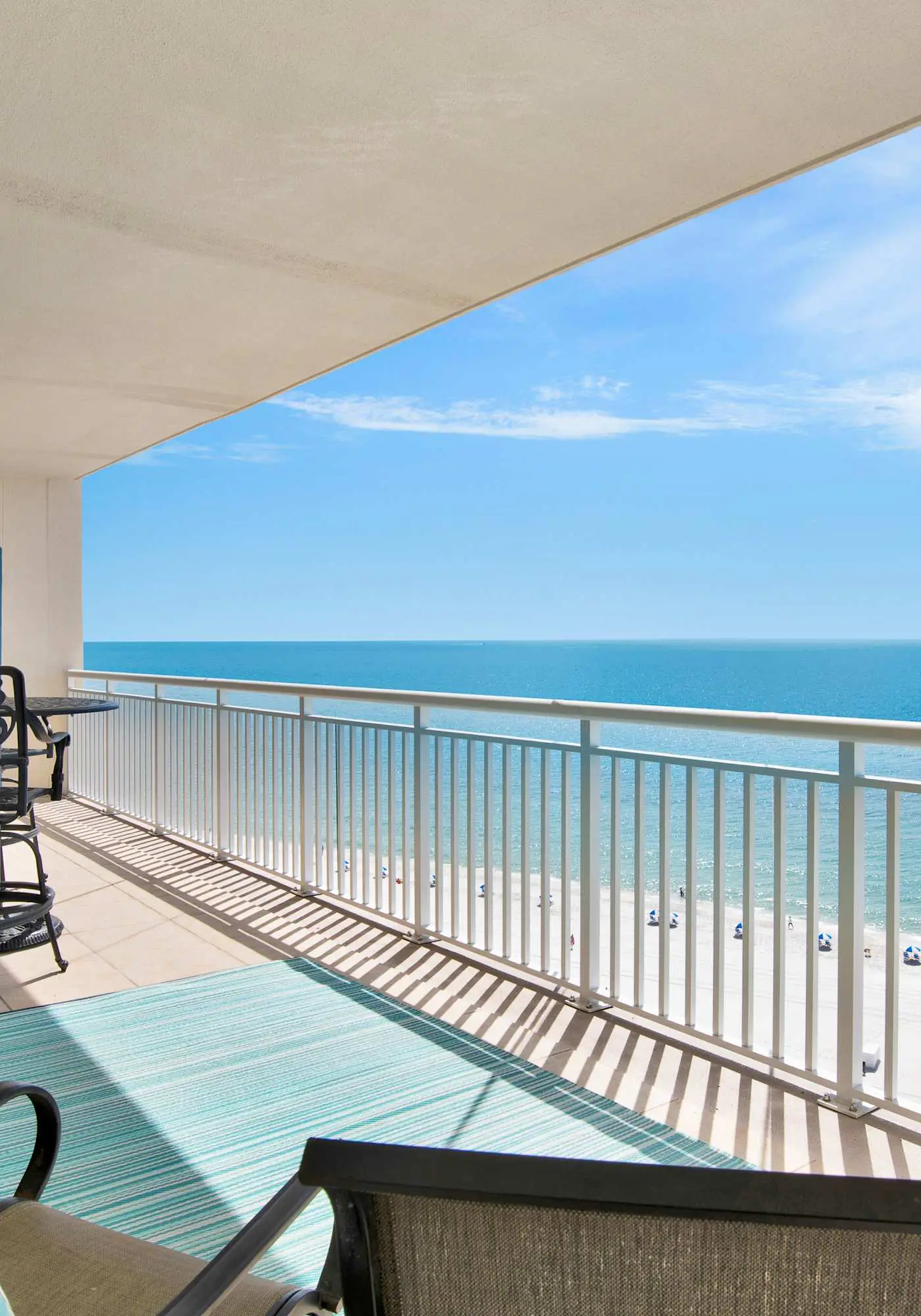 Upscale beachfront retreat w/private balcony, resort pool, sauna, & beach access