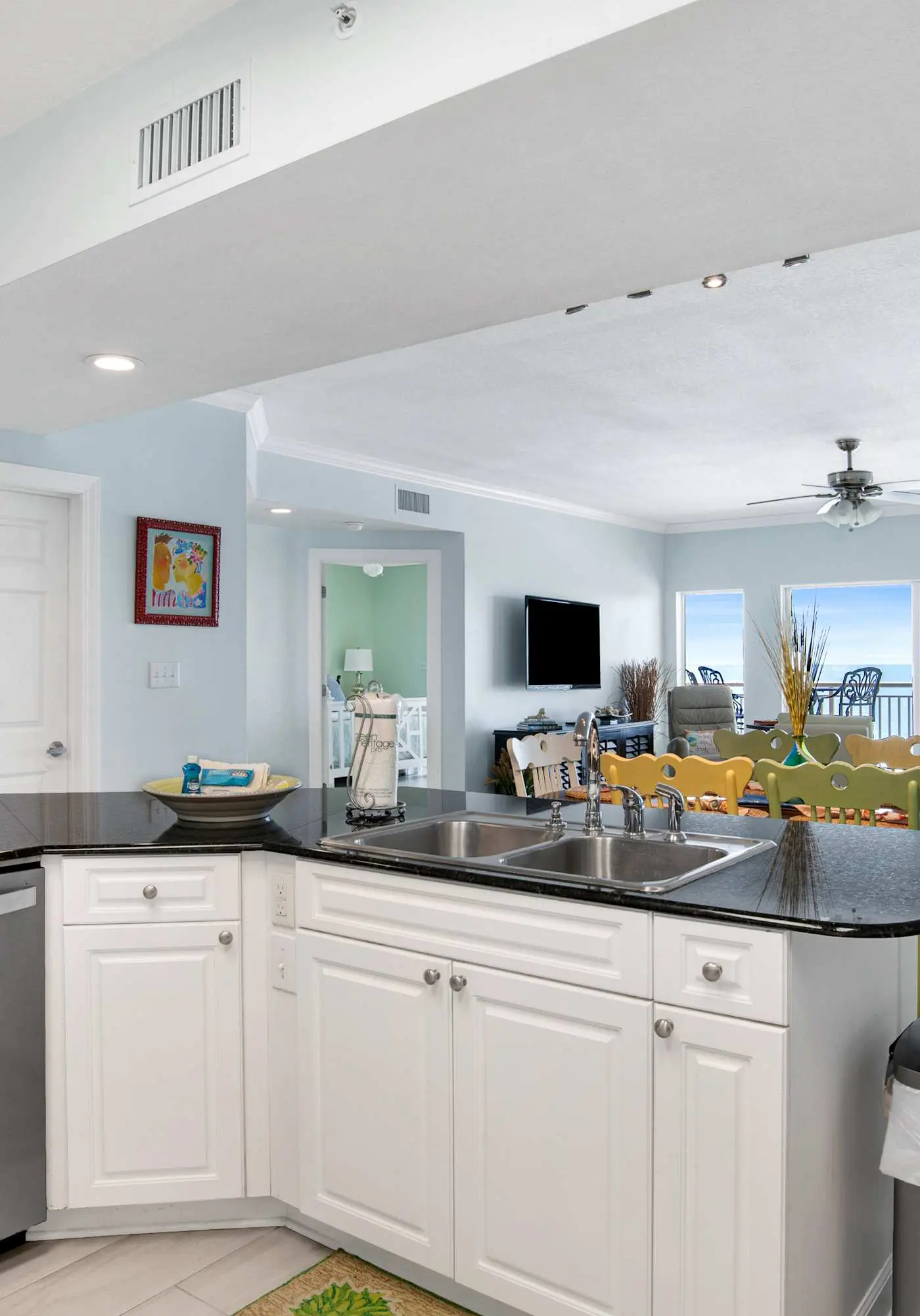 Upscale beachfront retreat w/private balcony, resort pool, sauna, & beach access