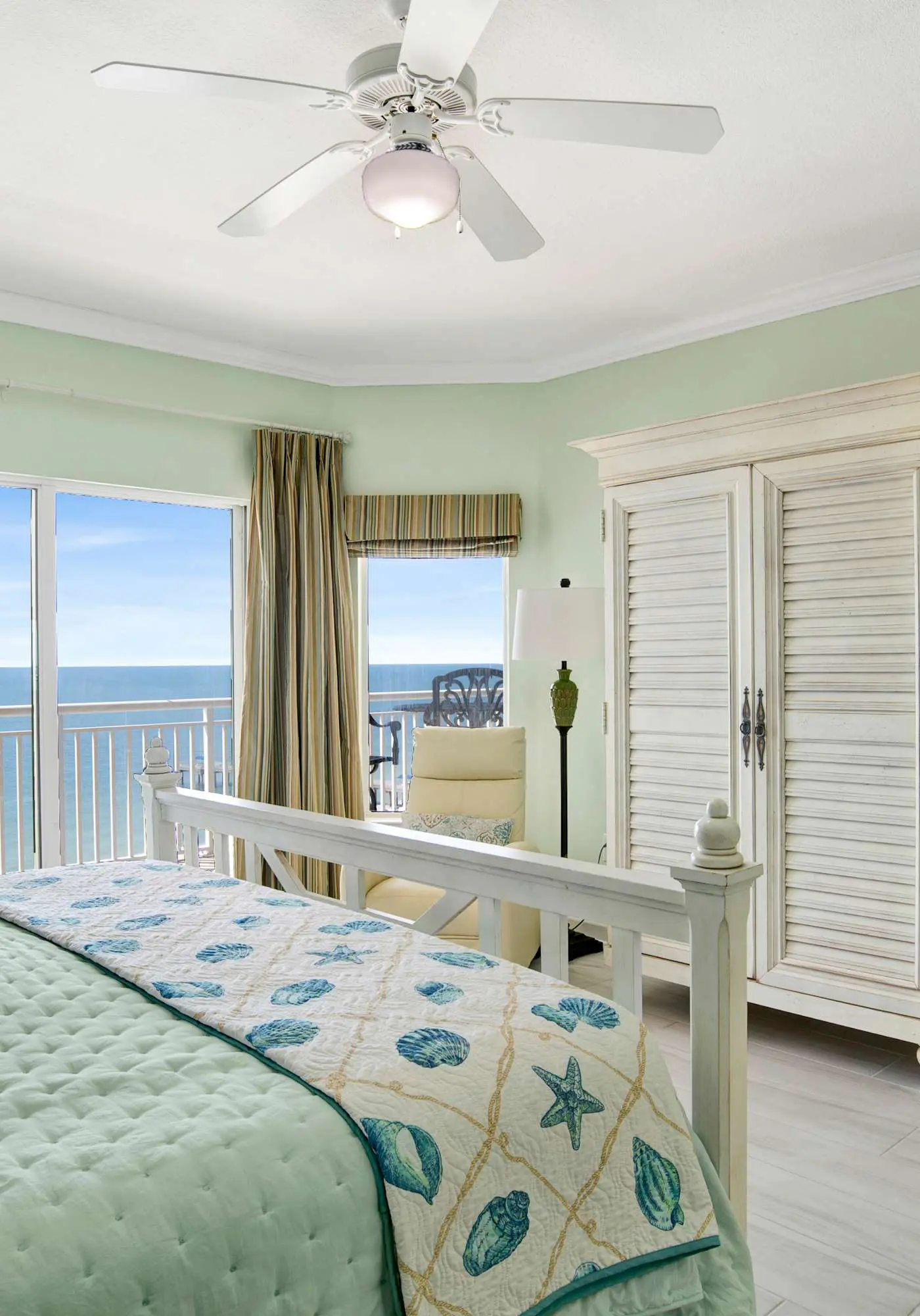 Upscale beachfront retreat w/private balcony, resort pool, sauna, & beach access