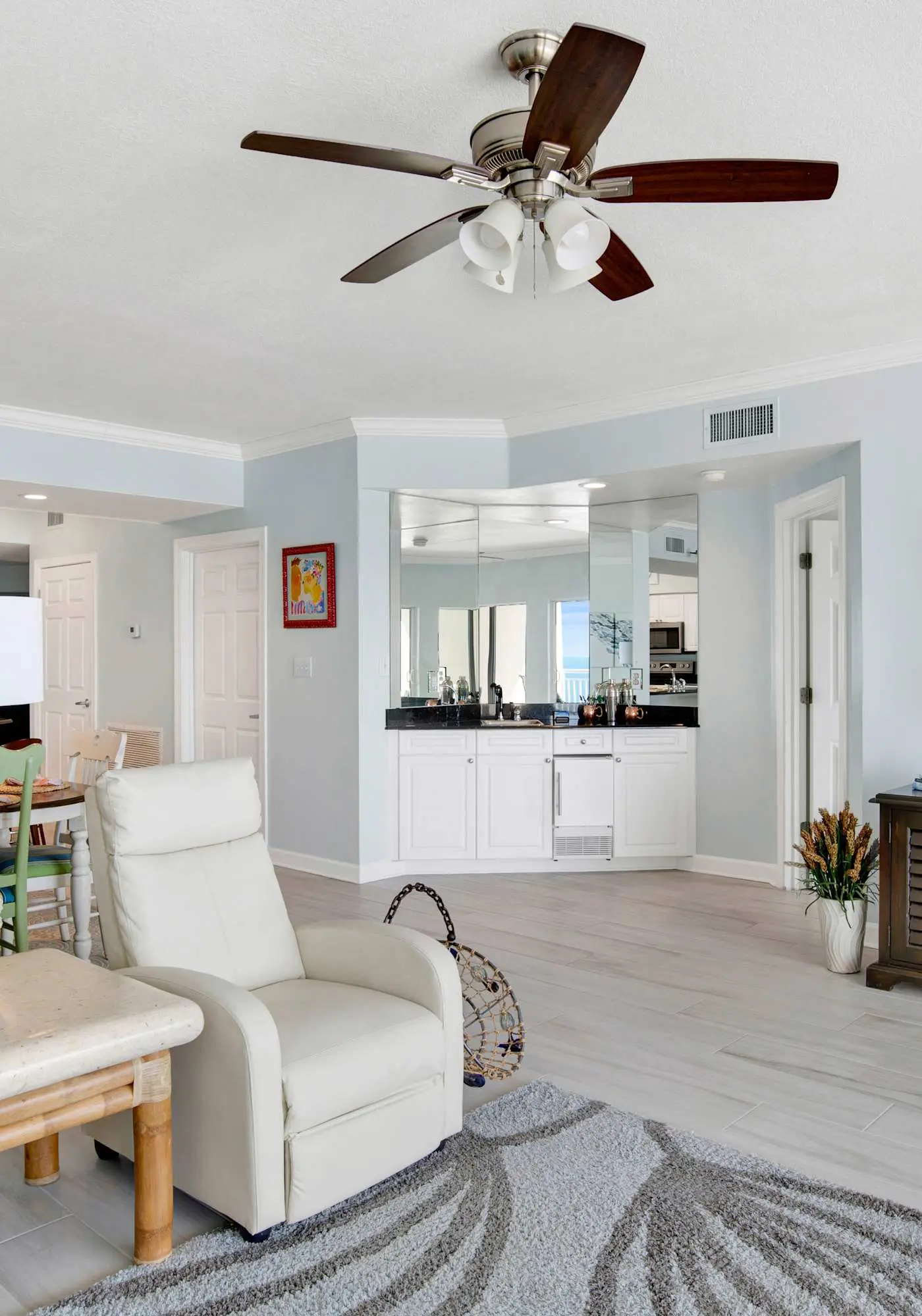 Upscale beachfront retreat w/private balcony, resort pool, sauna, & beach access