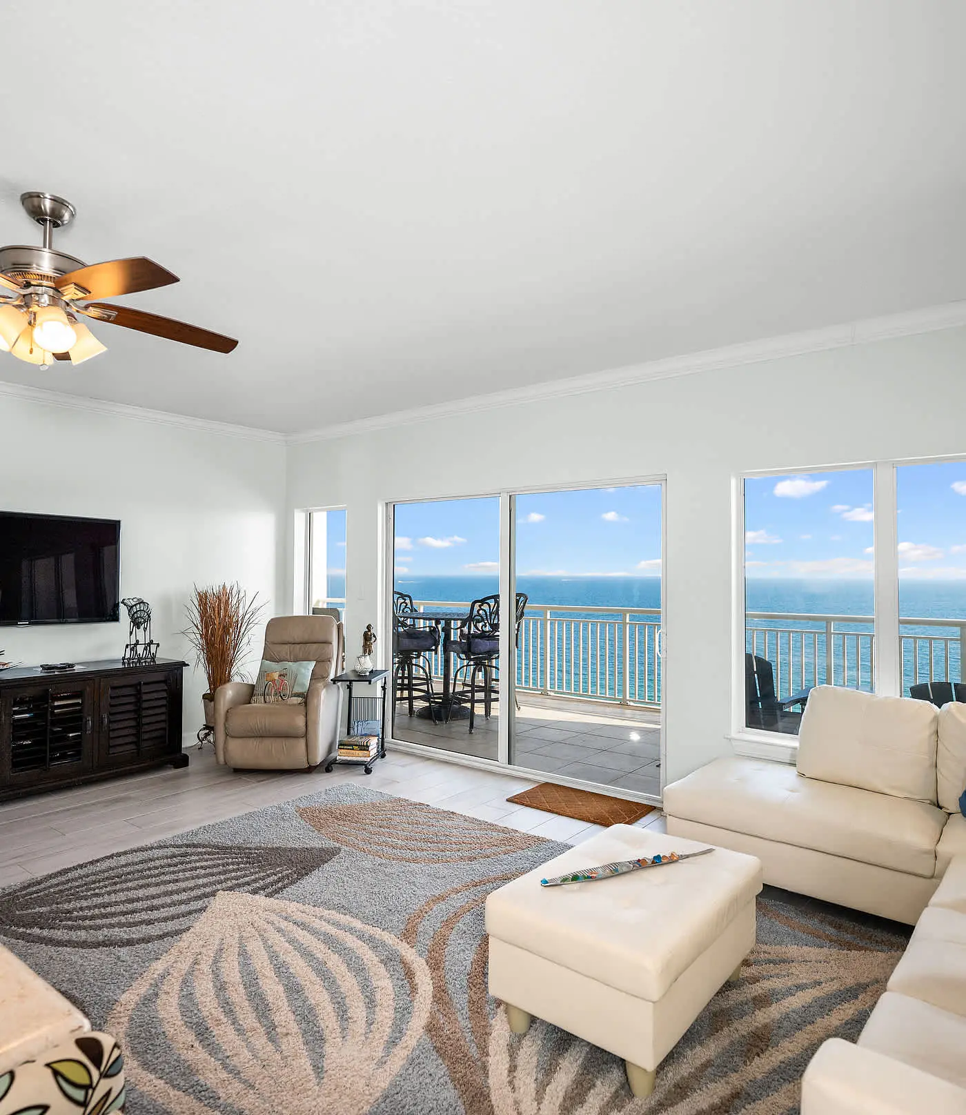 Upscale beachfront retreat w/private balcony, resort pool, sauna, & beach access