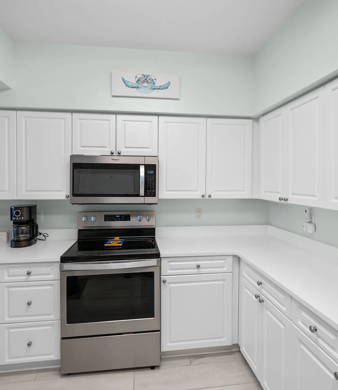 Upscale beachfront retreat w/private balcony, resort pool, sauna, & beach access