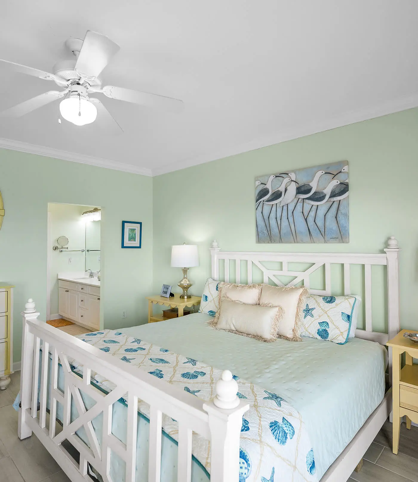 Upscale beachfront retreat w/private balcony, resort pool, sauna, & beach access