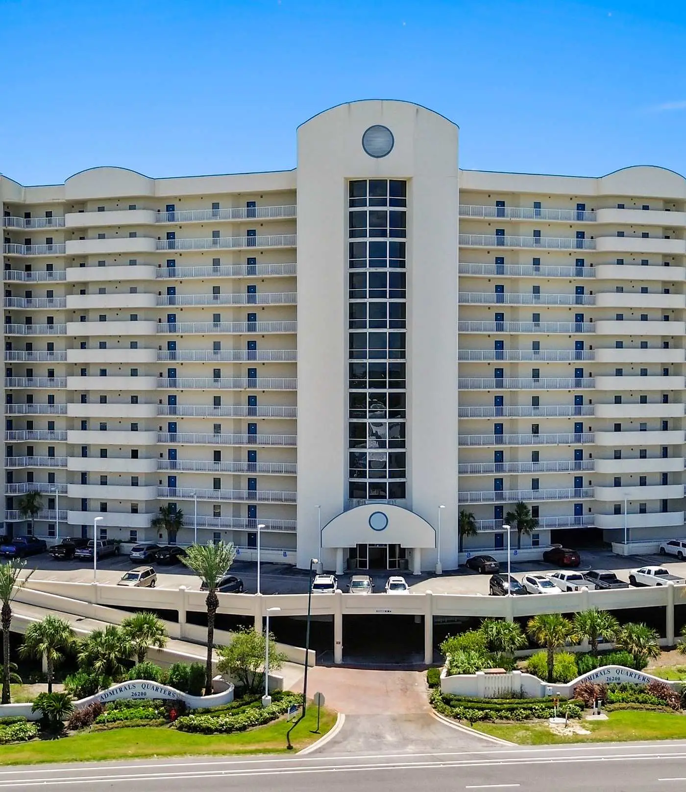 Upscale beachfront retreat w/private balcony, resort pool, sauna, & beach access