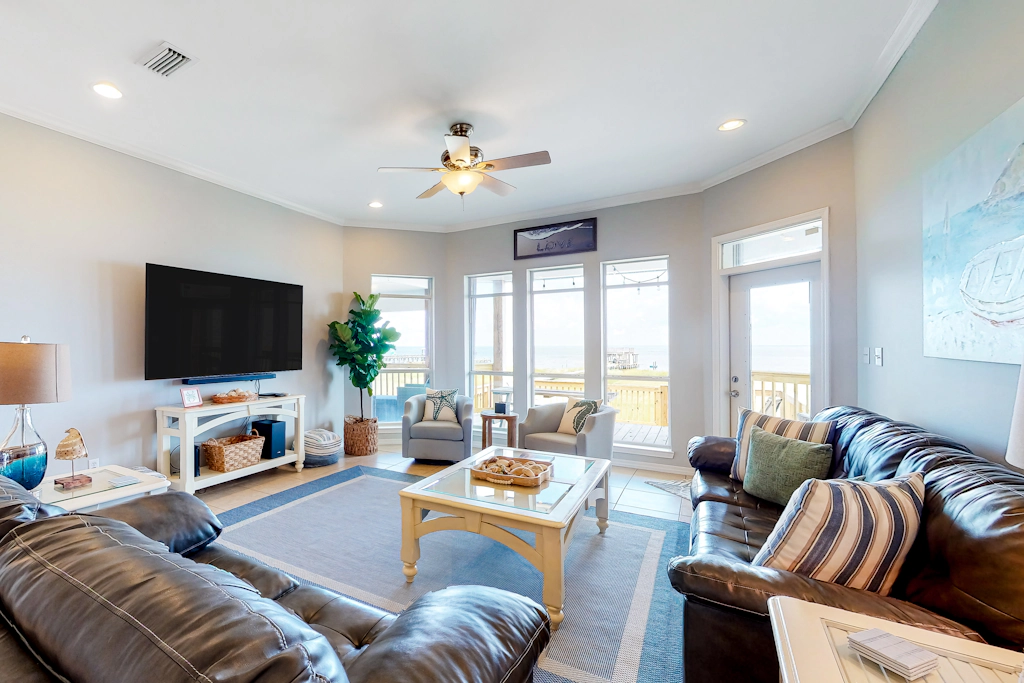 Bayfront home with beach access & breathtaking water views - dog-friendly