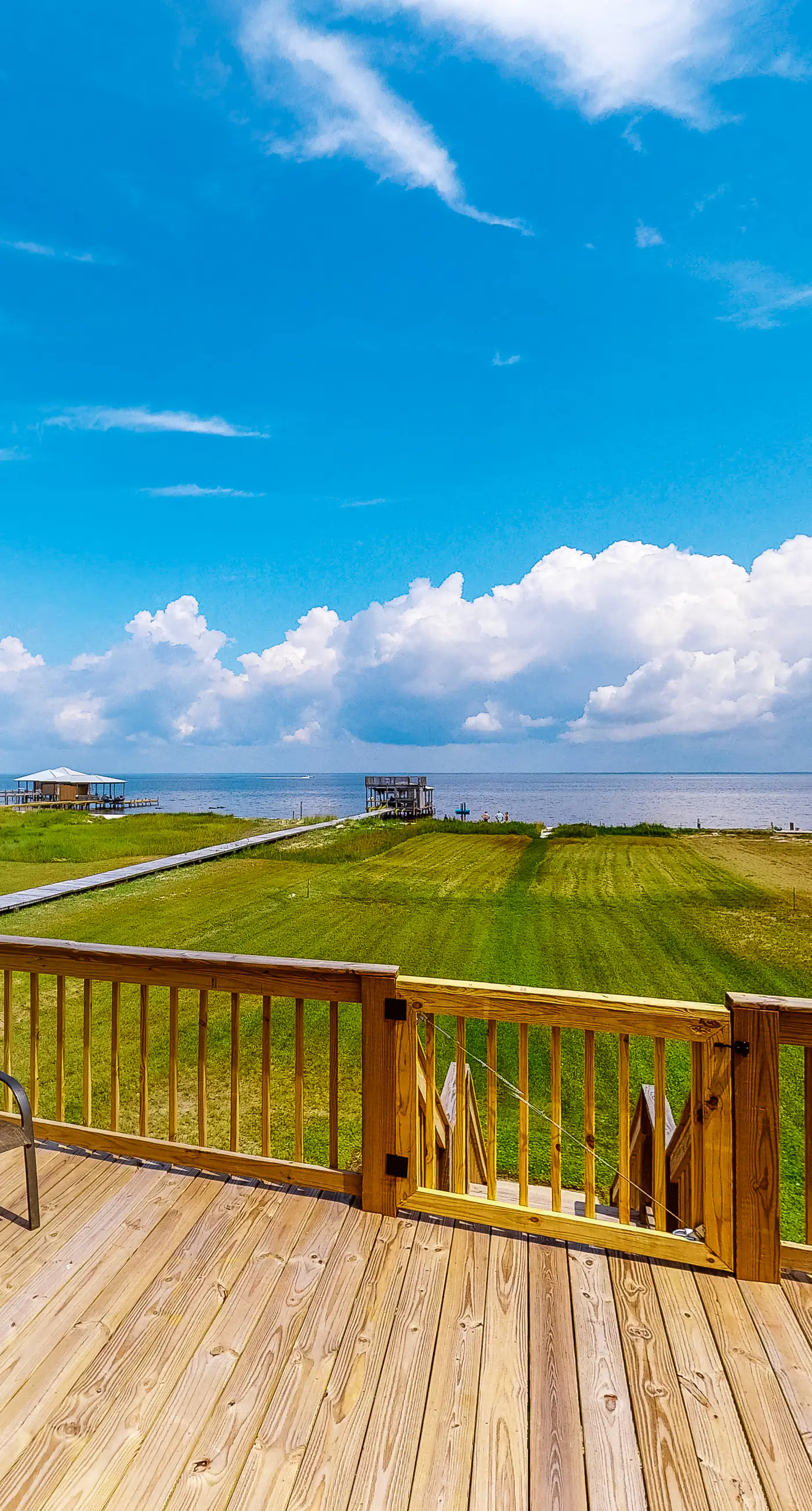 Bayfront home with beach access & breathtaking water views - dog-friendly