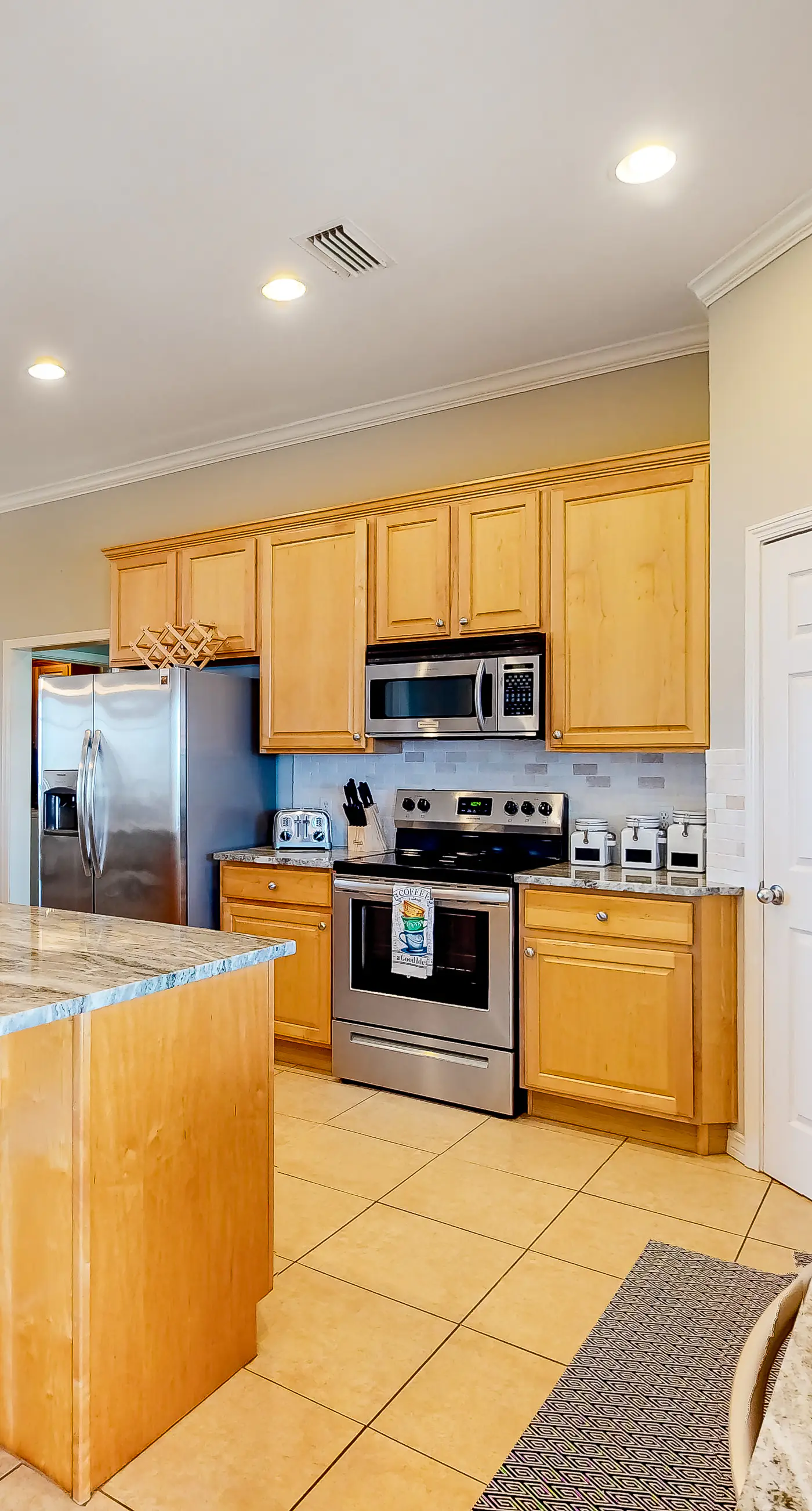 Bayfront home with beach access & breathtaking water views - dog-friendly