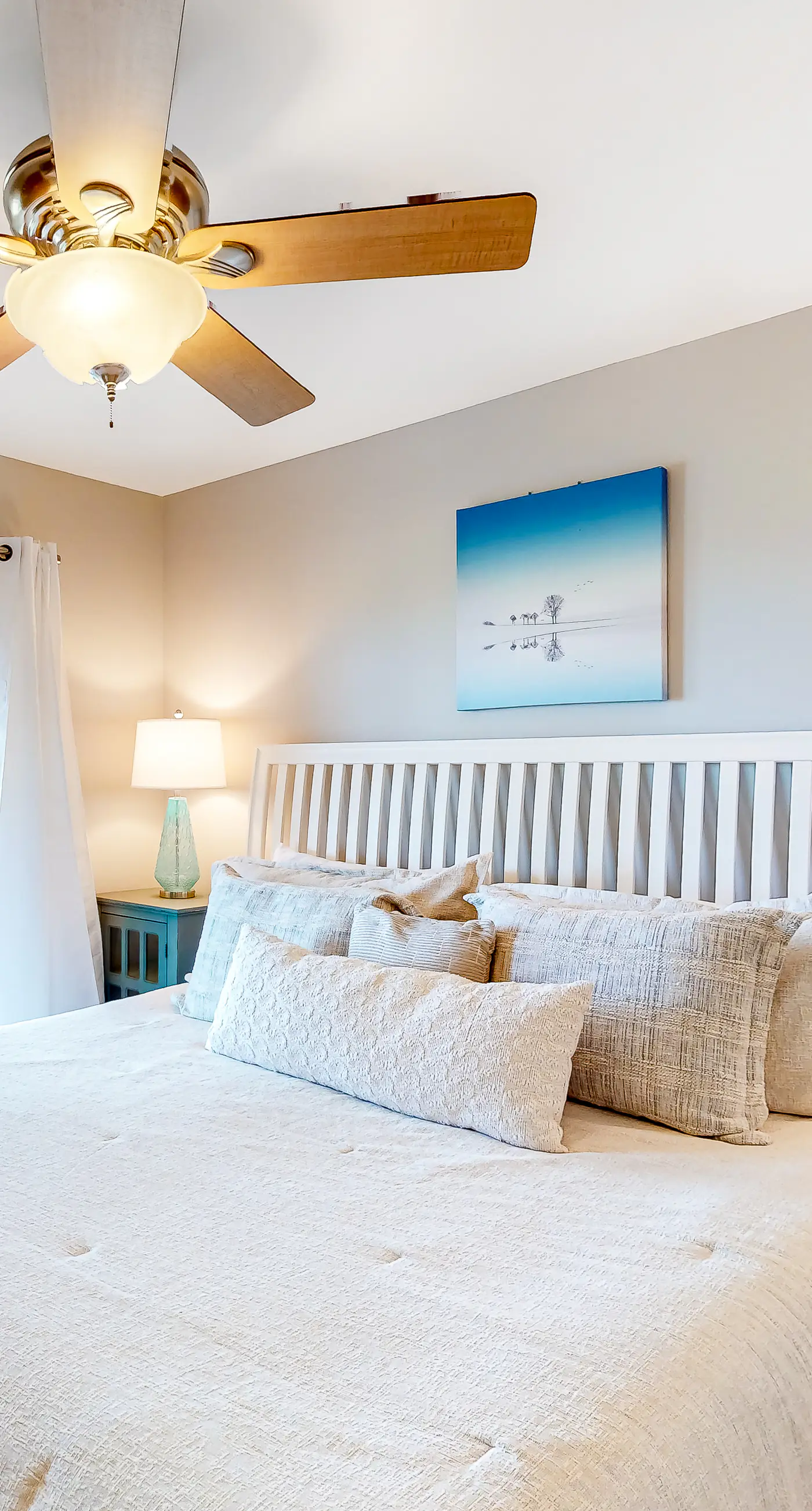 Bayfront home with beach access & breathtaking water views - dog-friendly