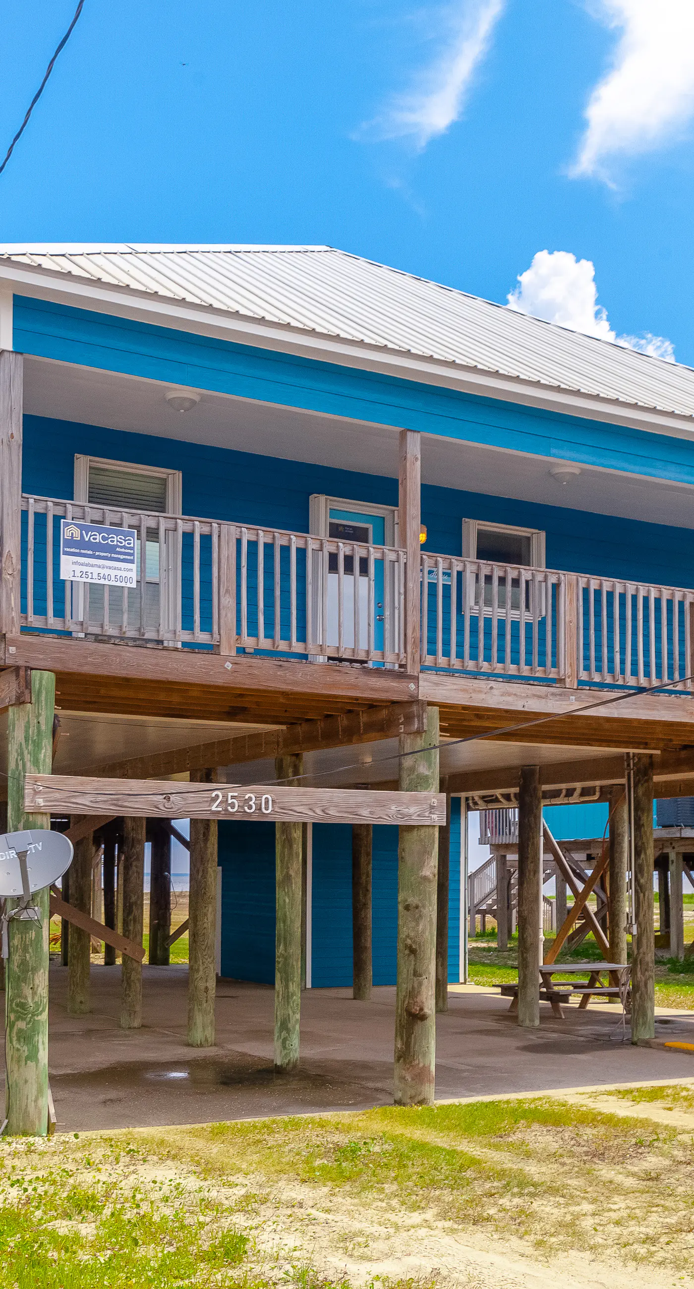 Bayfront home with beach access & breathtaking water views - dog-friendly