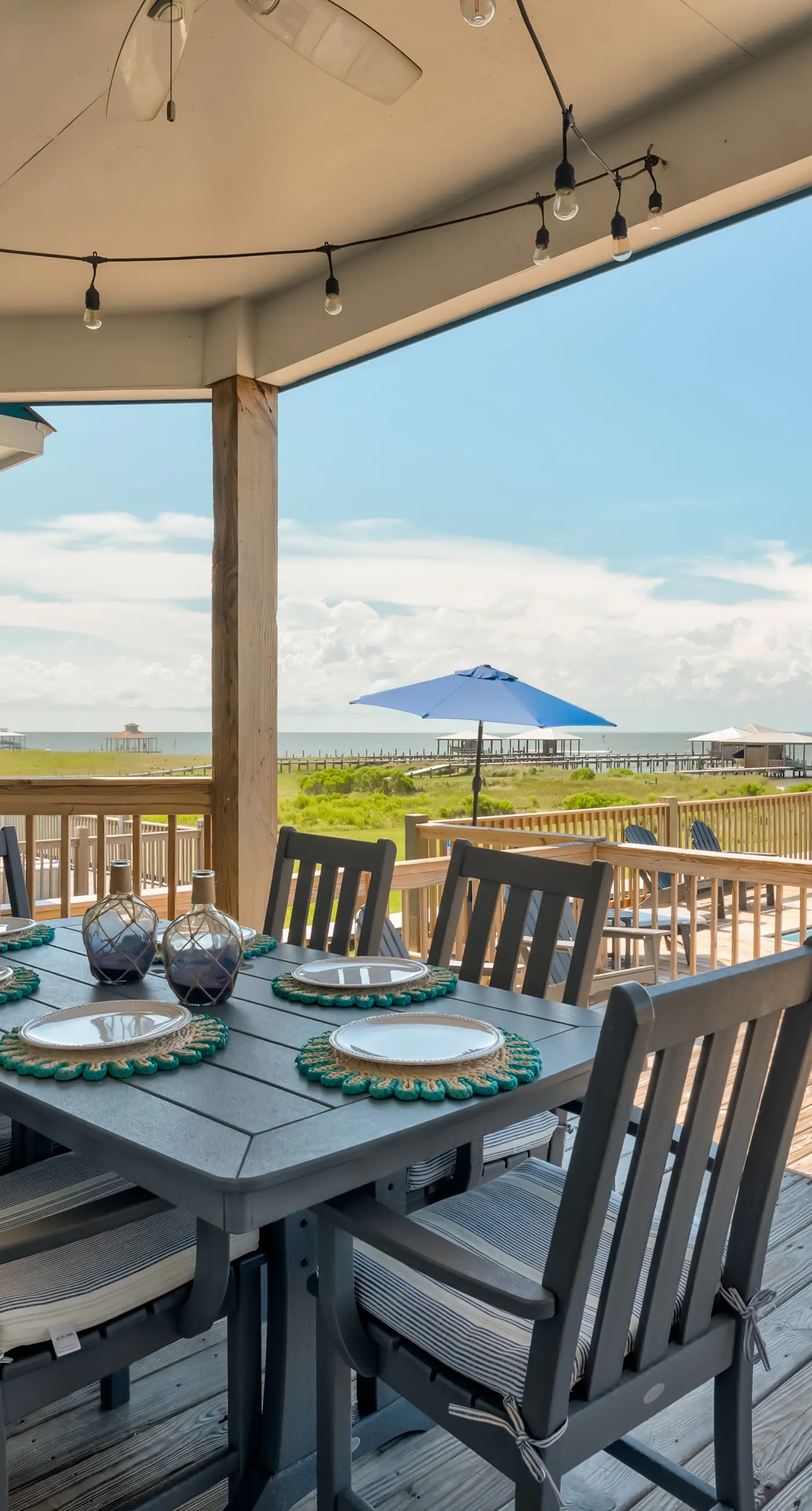 Bayfront home with beach access & breathtaking water views - dog-friendly