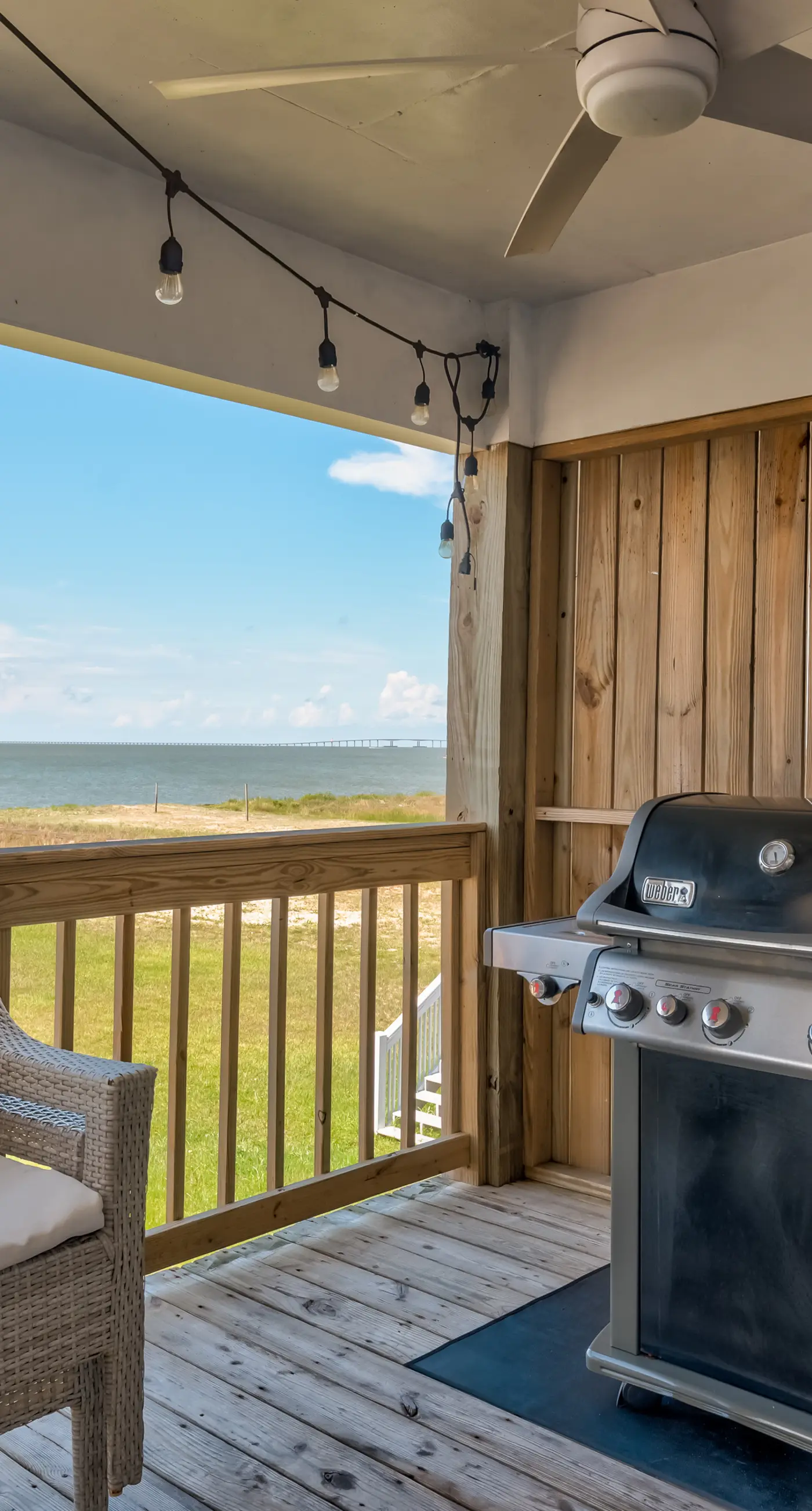 Bayfront home with beach access & breathtaking water views - dog-friendly