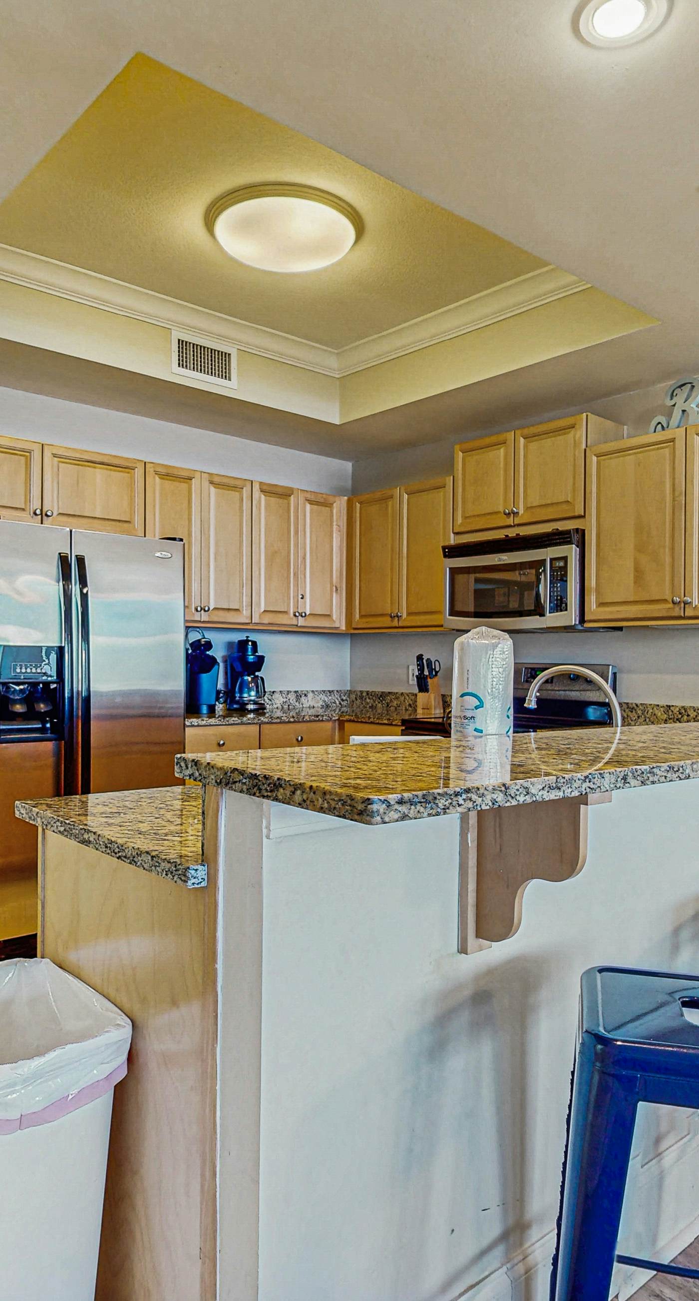 Lovely Gulf front condo w/shared sauna, hot tub, indoor pool, & stunning views