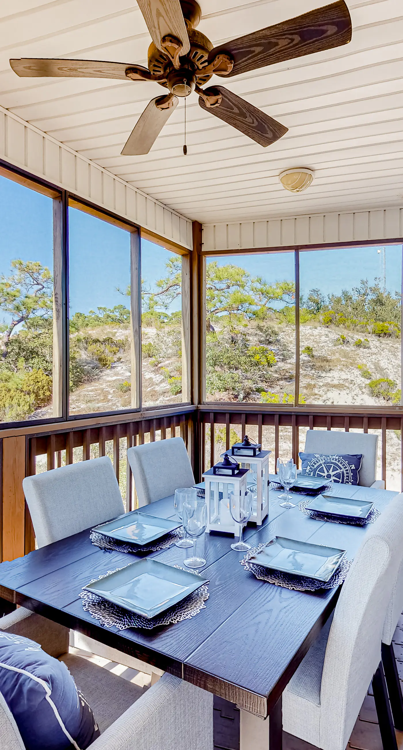 Easy beach access, dog-friendly island home with private hot tub & shared pool