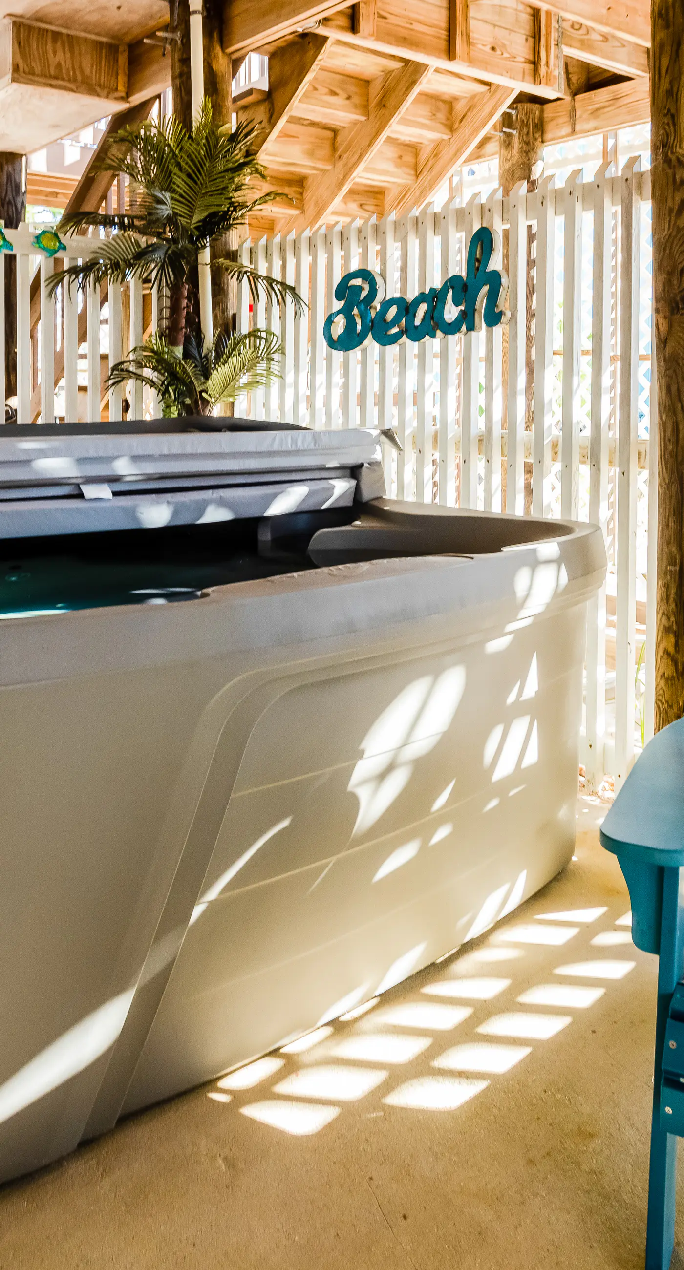 Easy beach access, dog-friendly island home with private hot tub & shared pool