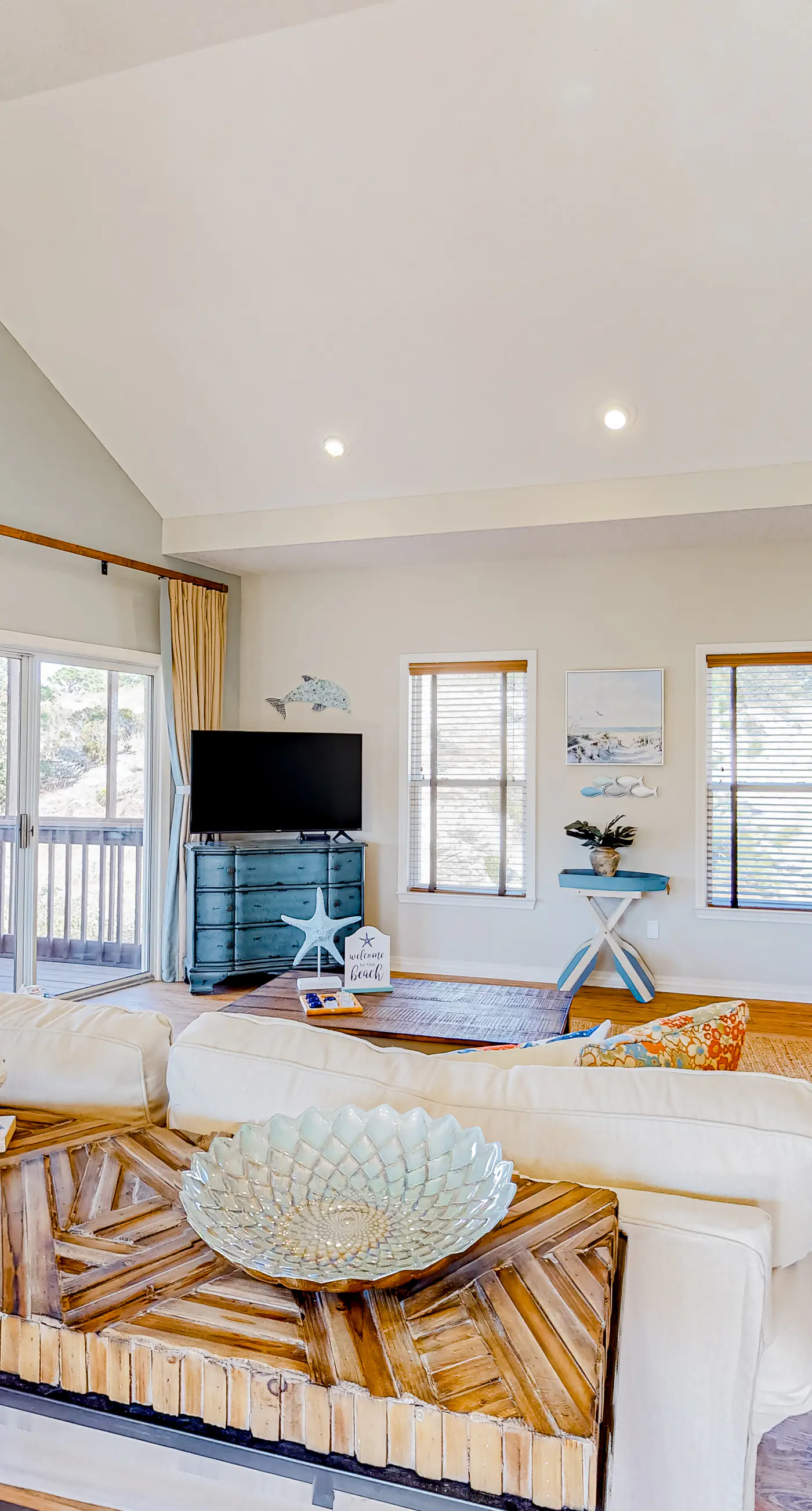 Easy beach access, dog-friendly island home with private hot tub & shared pool