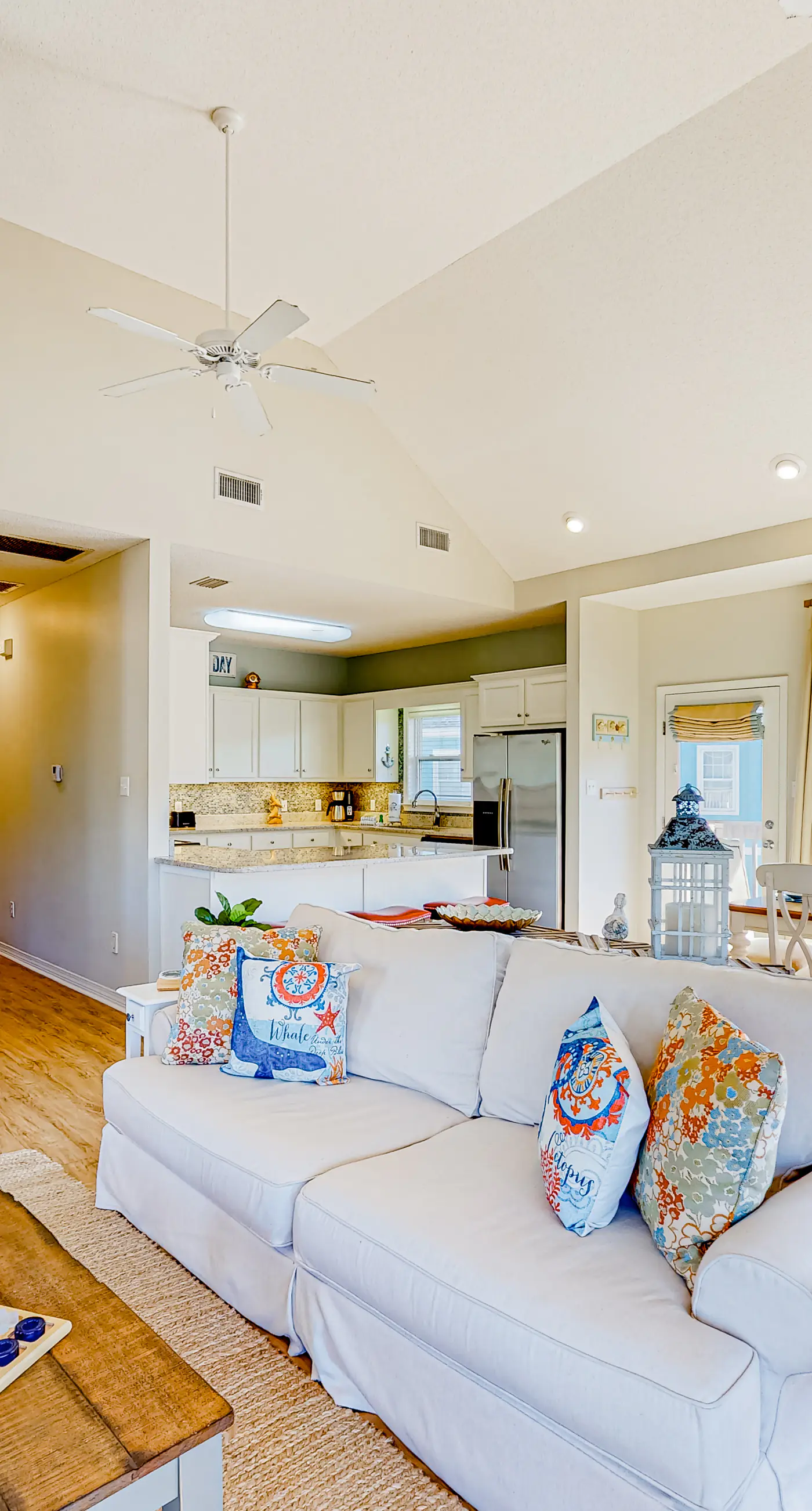 Easy beach access, dog-friendly island home with private hot tub & shared pool