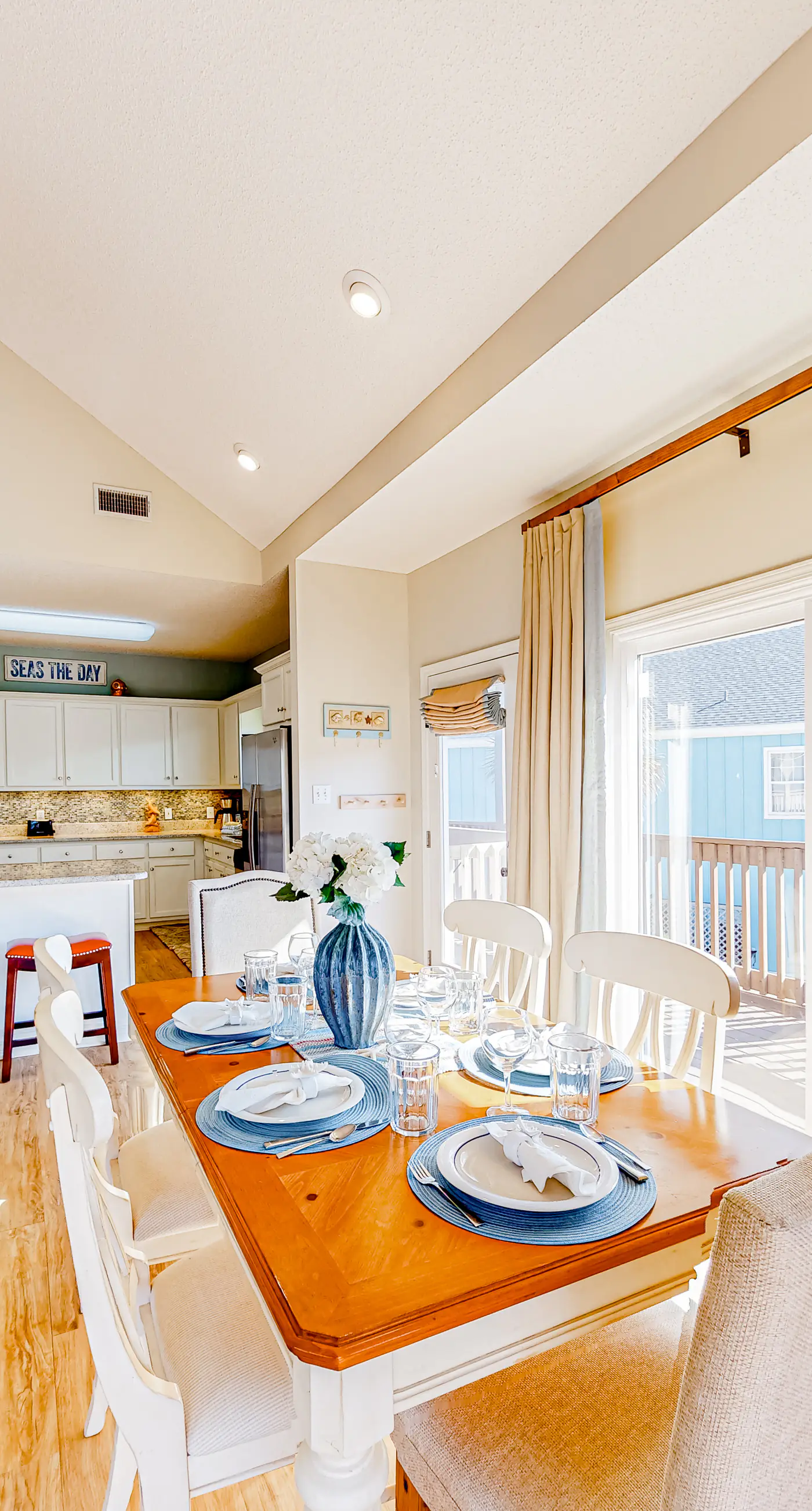 Easy beach access, dog-friendly island home with private hot tub & shared pool