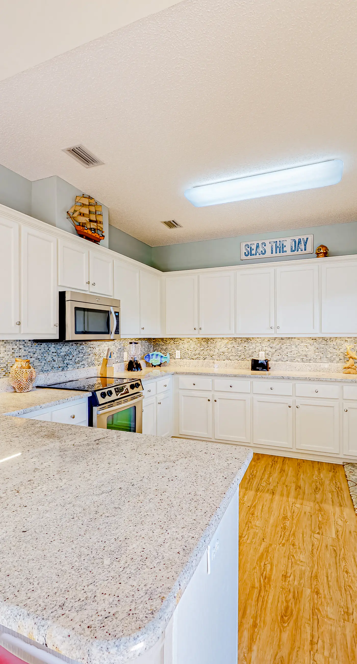 Easy beach access, dog-friendly island home with private hot tub & shared pool