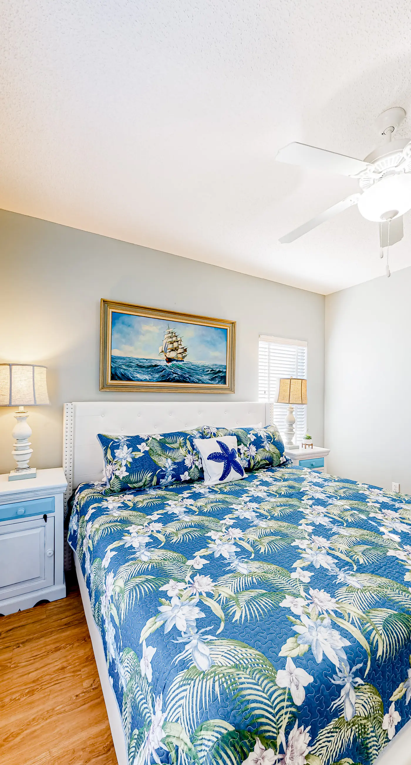 Easy beach access, dog-friendly island home with private hot tub & shared pool