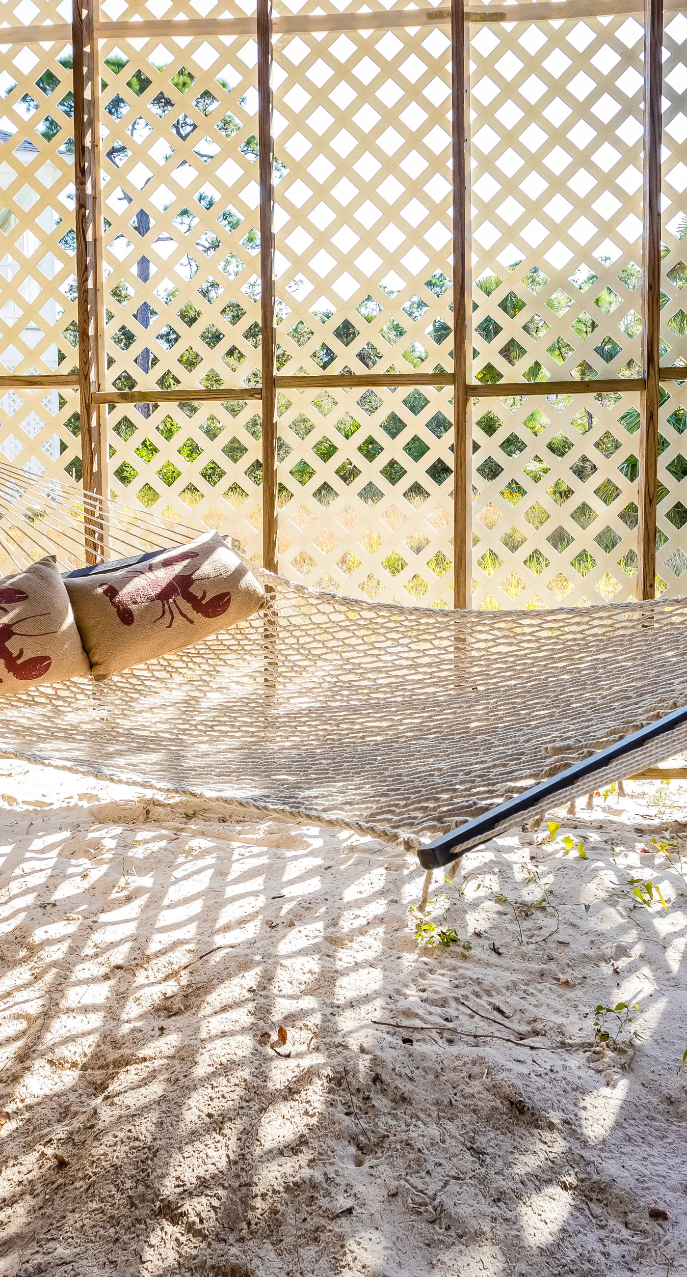 Easy beach access, dog-friendly island home with private hot tub & shared pool